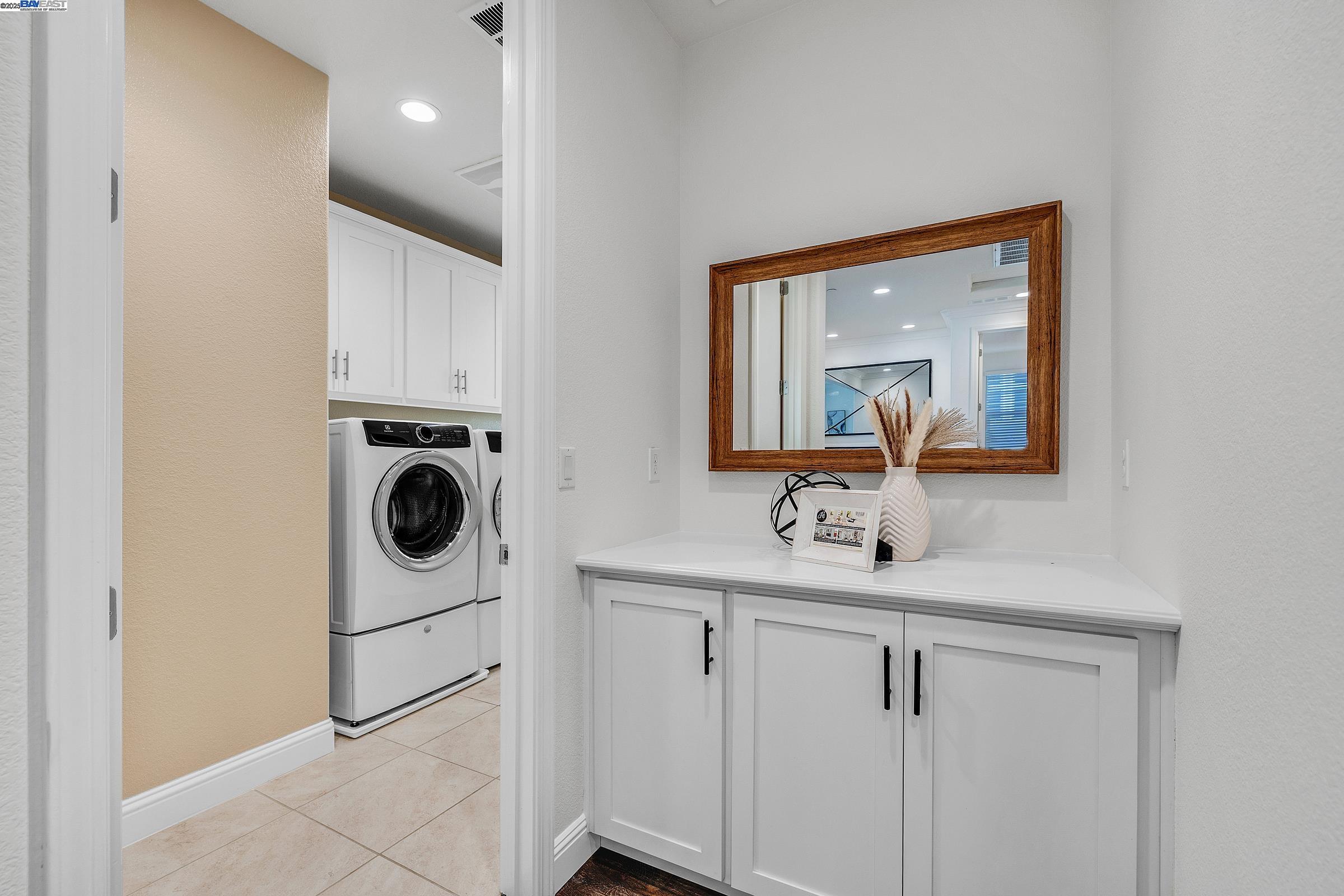 Detail Gallery Image 28 of 52 For 4519 Spring Mountain Way, Dublin,  CA 94568 - 5 Beds | 4 Baths