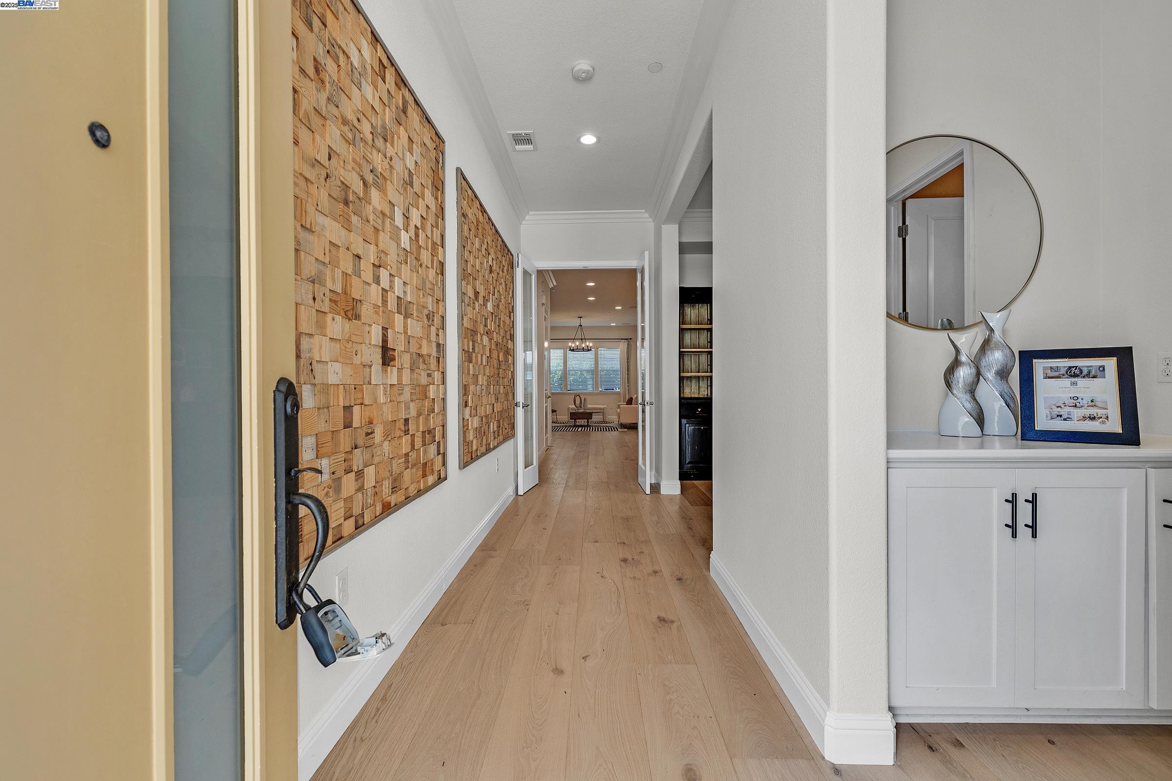 Detail Gallery Image 4 of 52 For 4519 Spring Mountain Way, Dublin,  CA 94568 - 5 Beds | 4 Baths