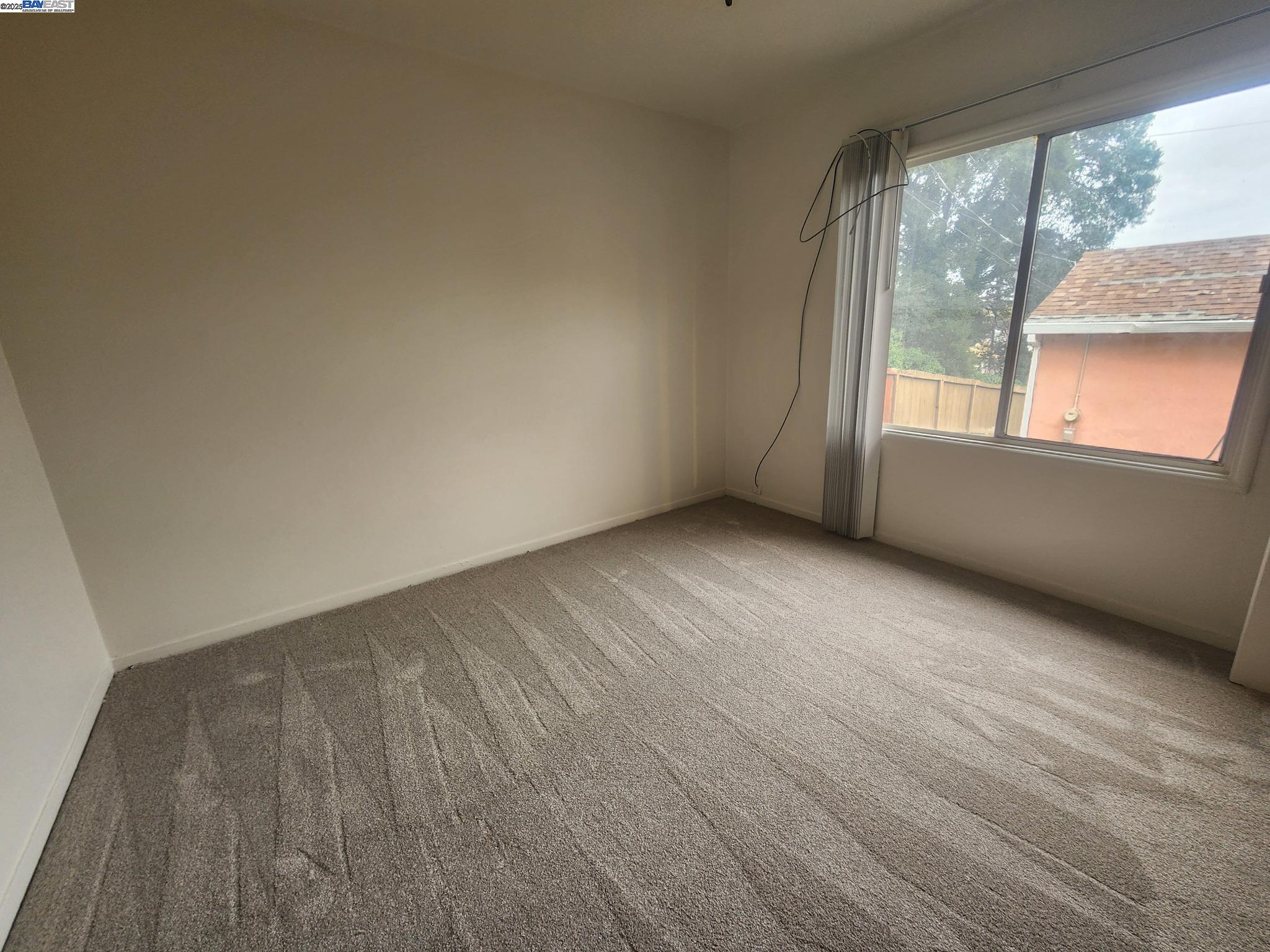 Detail Gallery Image 12 of 13 For 1587 C St, Hayward,  CA 94541 - 1 Beds | 1 Baths