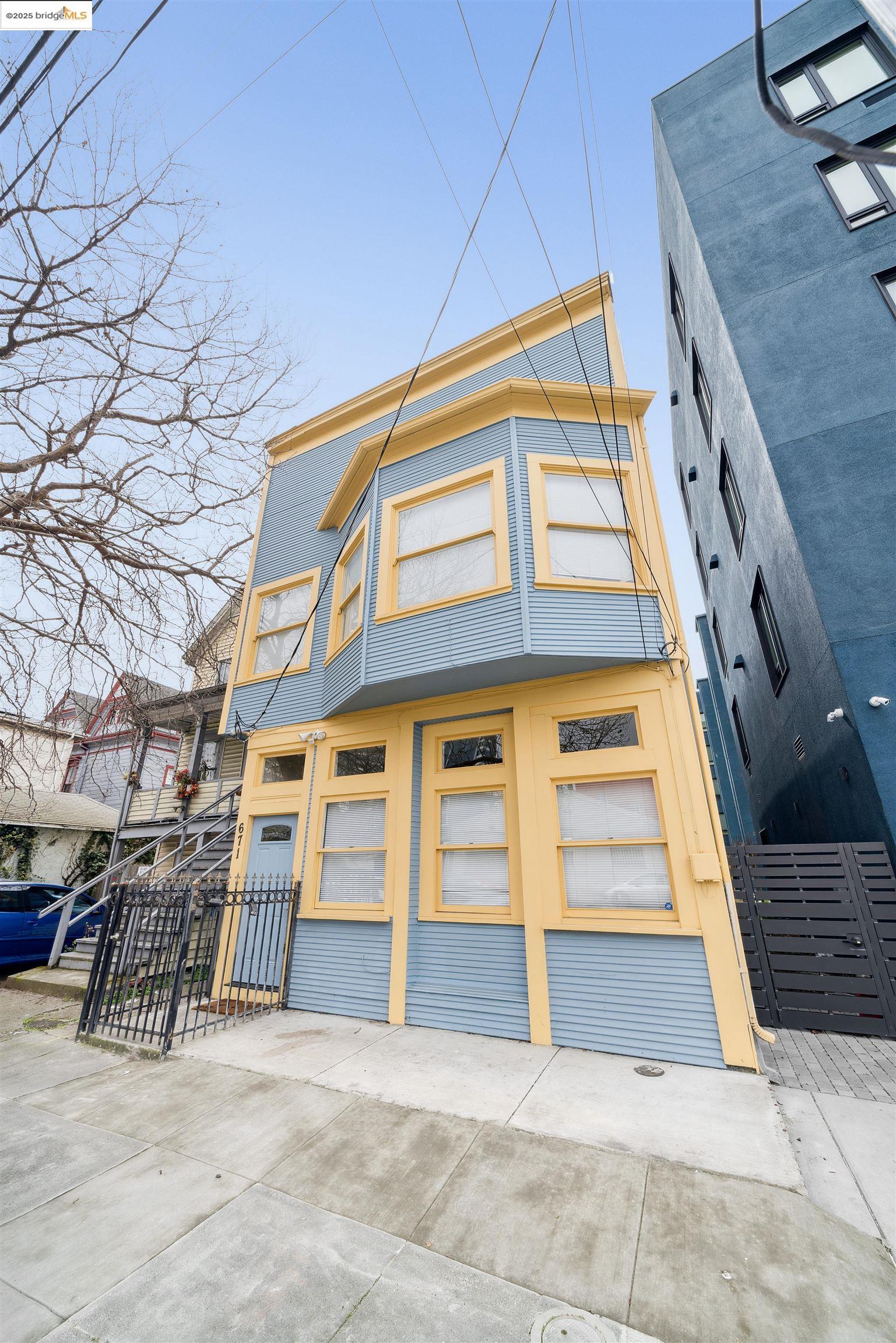 Detail Gallery Image 1 of 1 For 671 9th St, Oakland,  CA 94607 - – Beds | – Baths