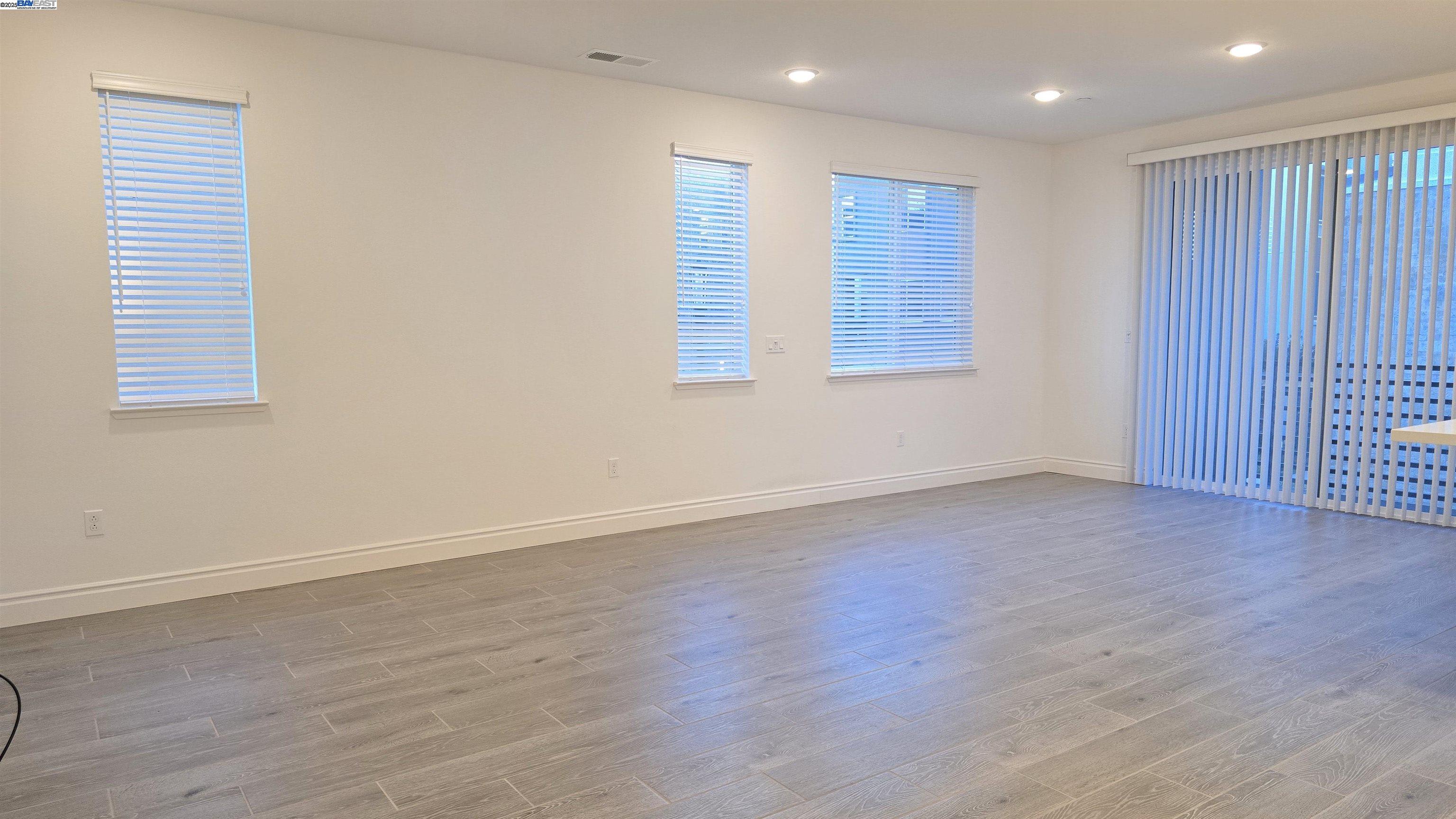Photo #11: 41089022 Listing: Photo #11