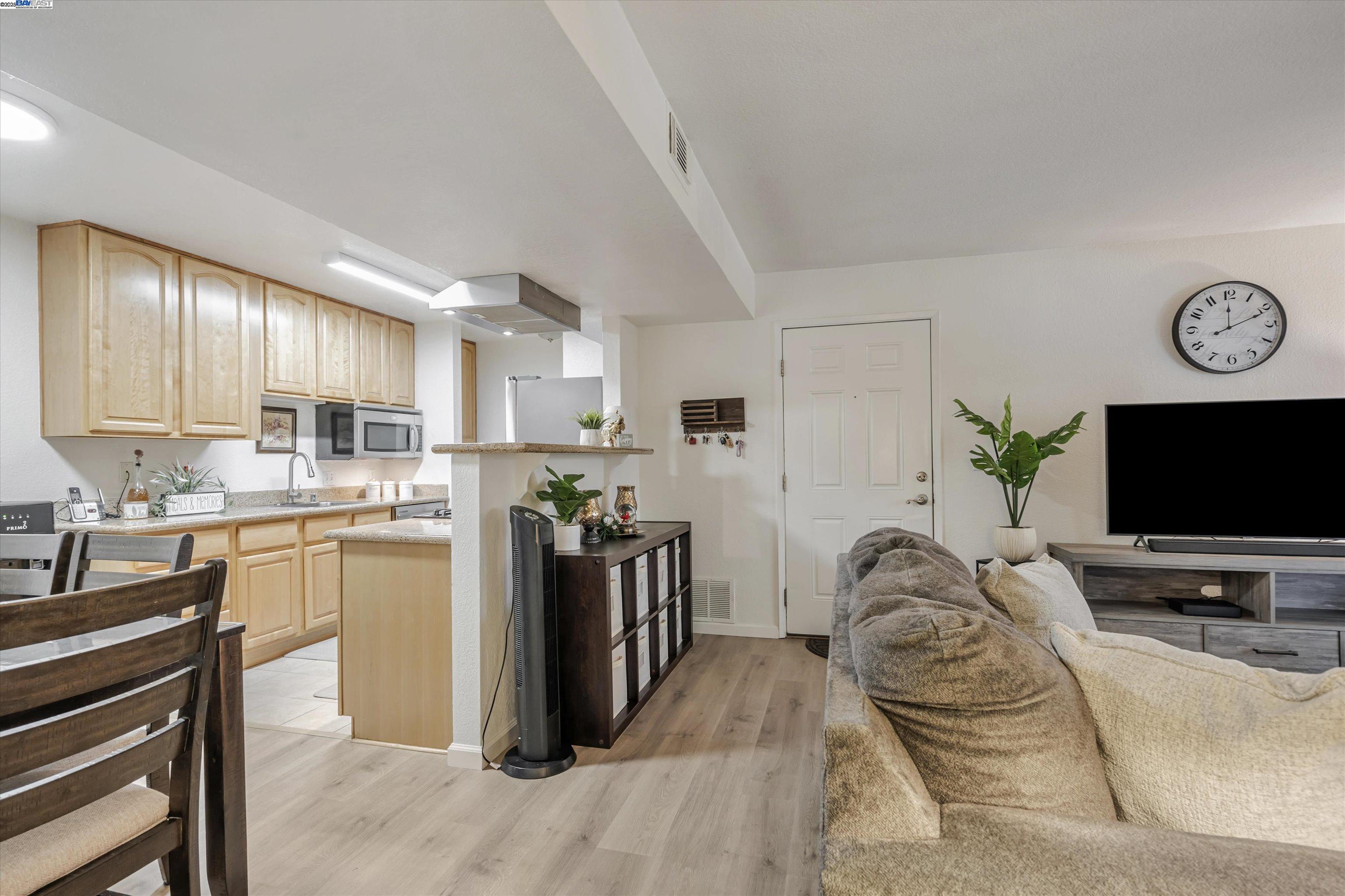 Photo #15: 41089033 Listing: Photo #15