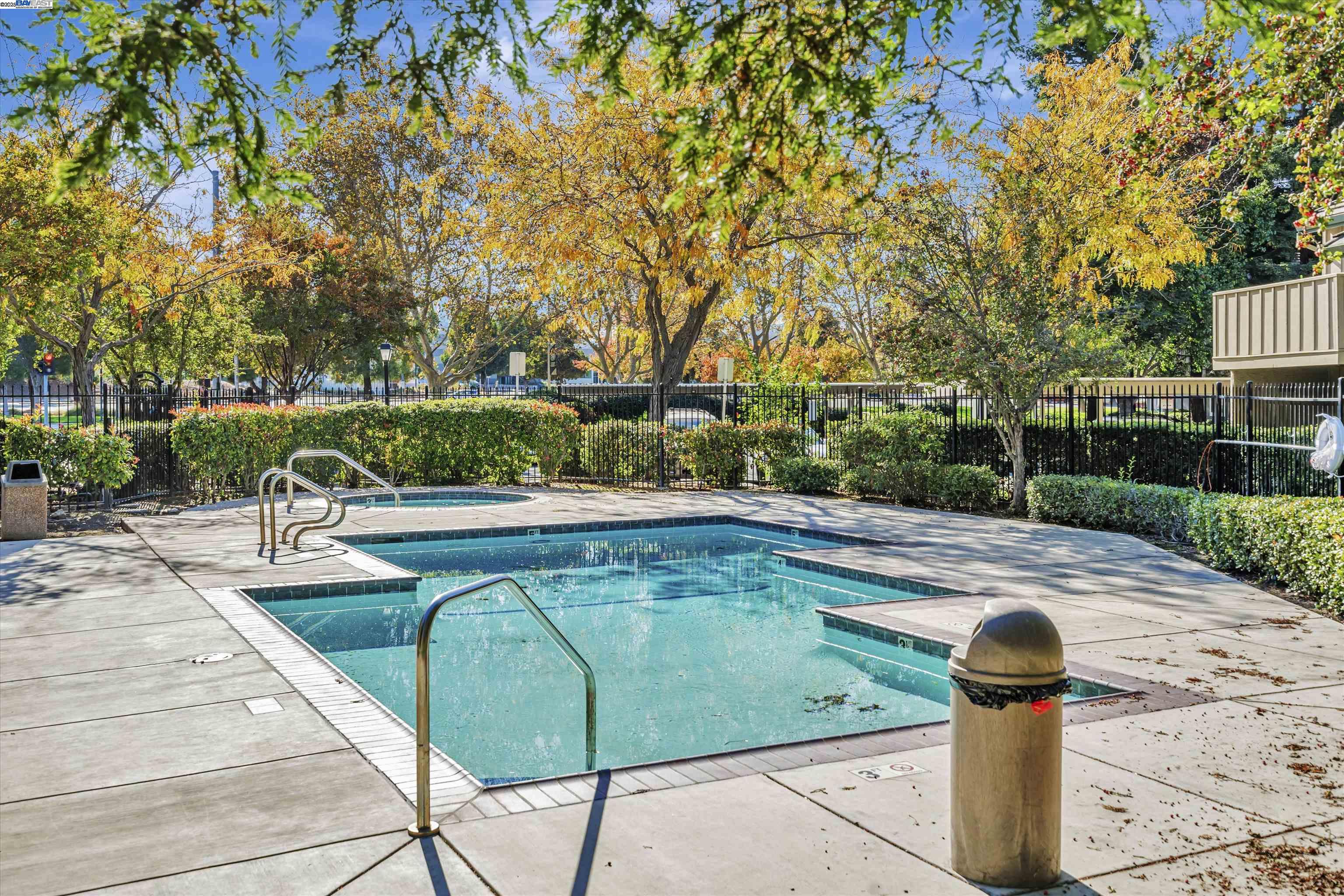 Photo #33: 41089033 Listing: Photo #33