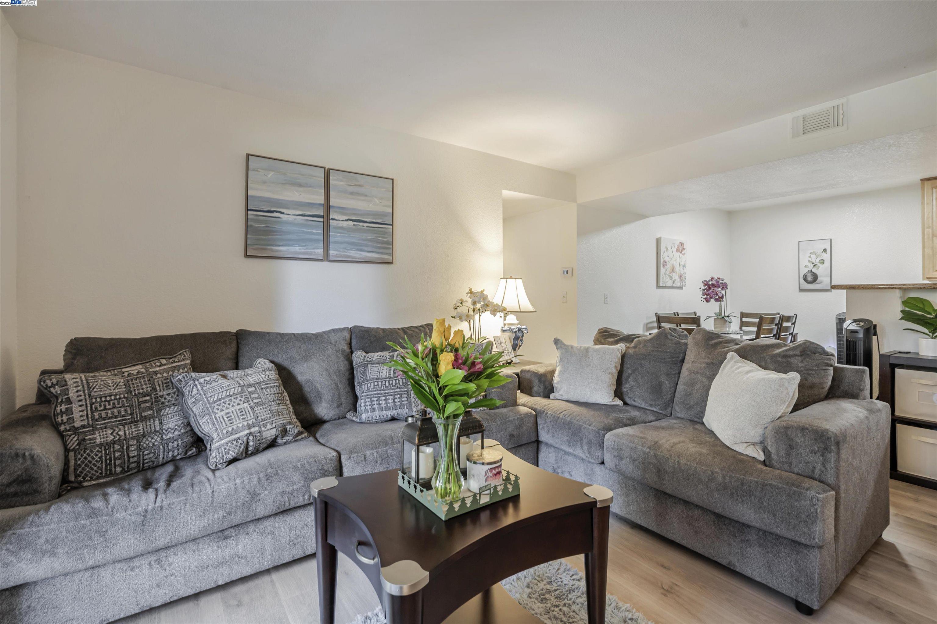 Photo #6: 41089033 Listing 