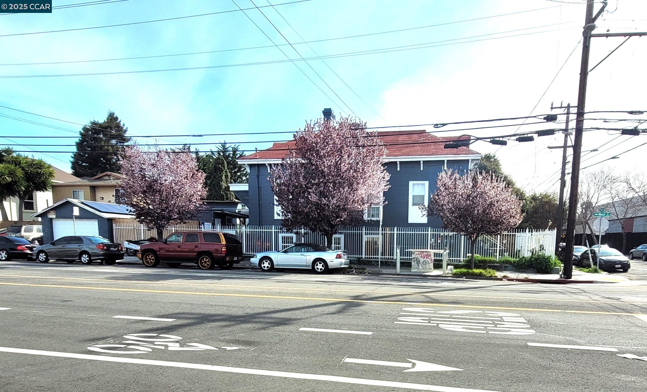 Detail Gallery Image 7 of 7 For 760 29th Street, Oakland,  CA 94609 - – Beds | – Baths