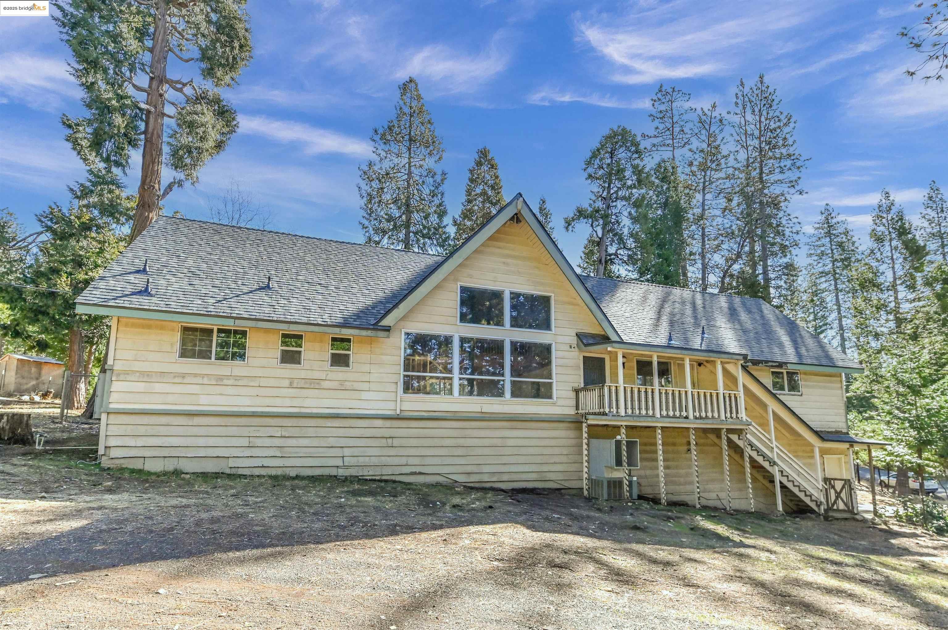 Detail Gallery Image 2 of 38 For 23745 Confidence South Fork, Twain Harte,  CA 95370 - 3 Beds | 2 Baths