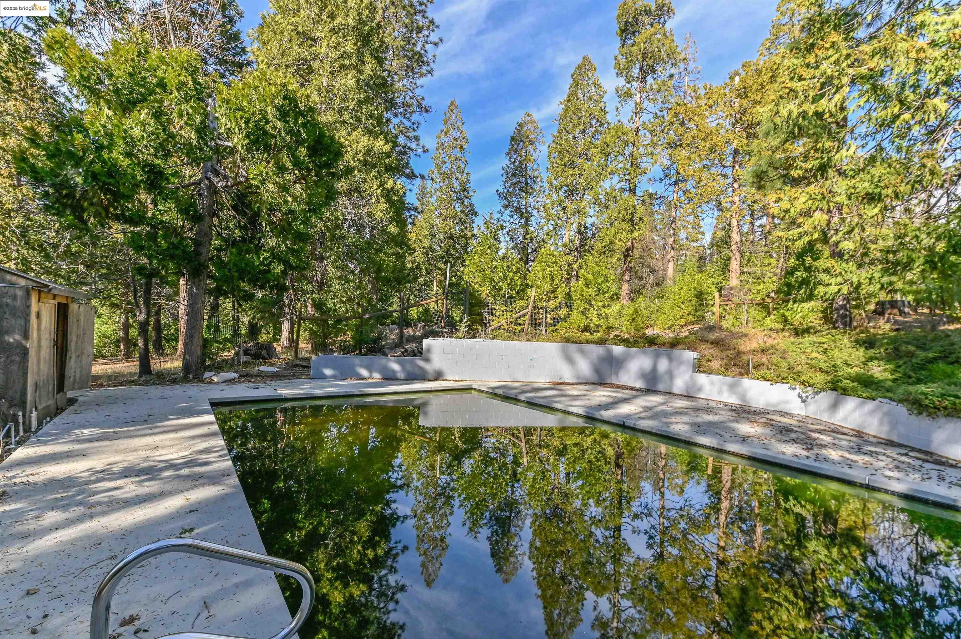 Detail Gallery Image 5 of 38 For 23745 Confidence South Fork, Twain Harte,  CA 95370 - 3 Beds | 2 Baths