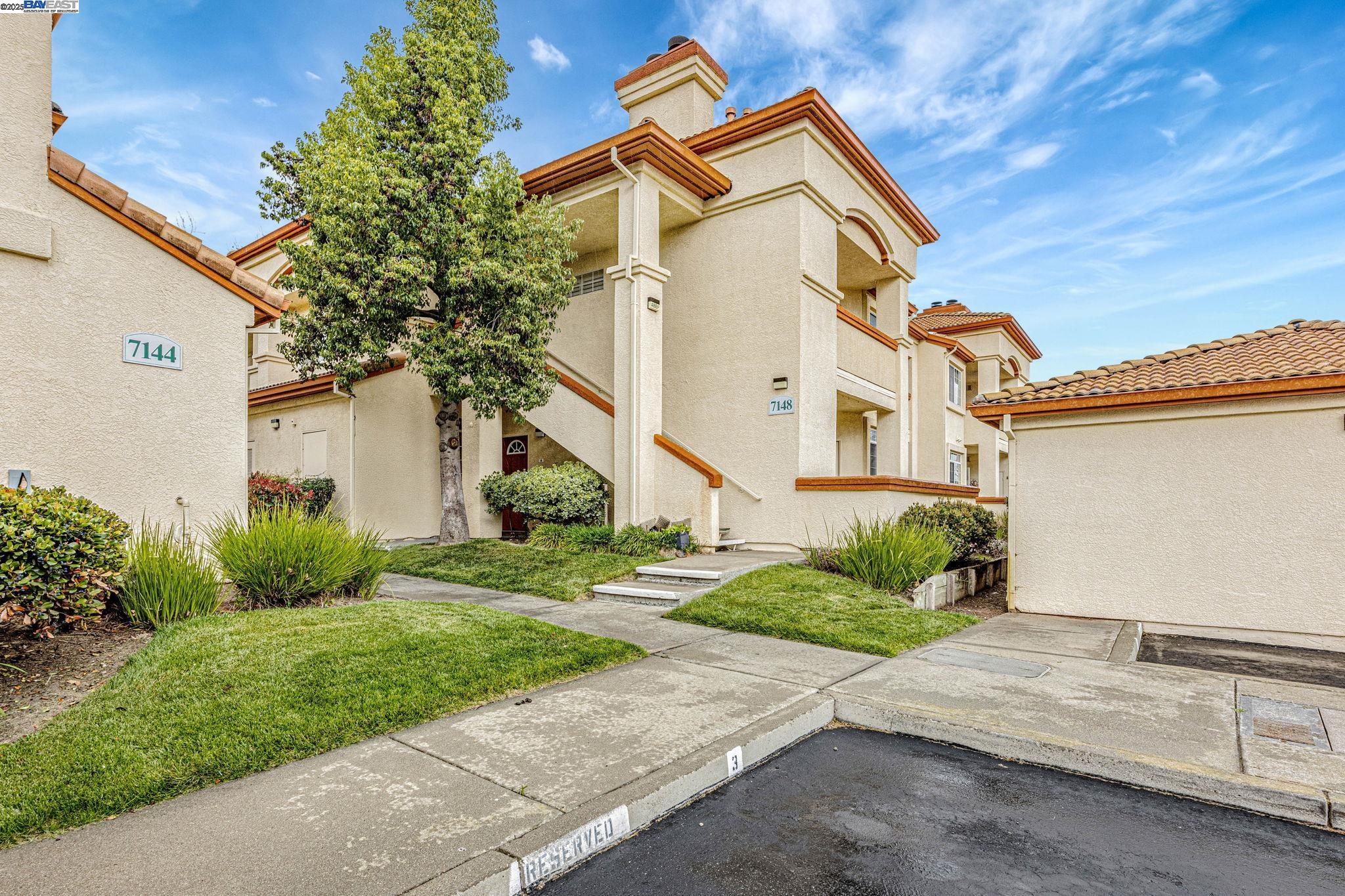 Detail Gallery Image 1 of 1 For 7148 Dublin Meadows St a,  Dublin,  CA 94568 - 1 Beds | 1 Baths