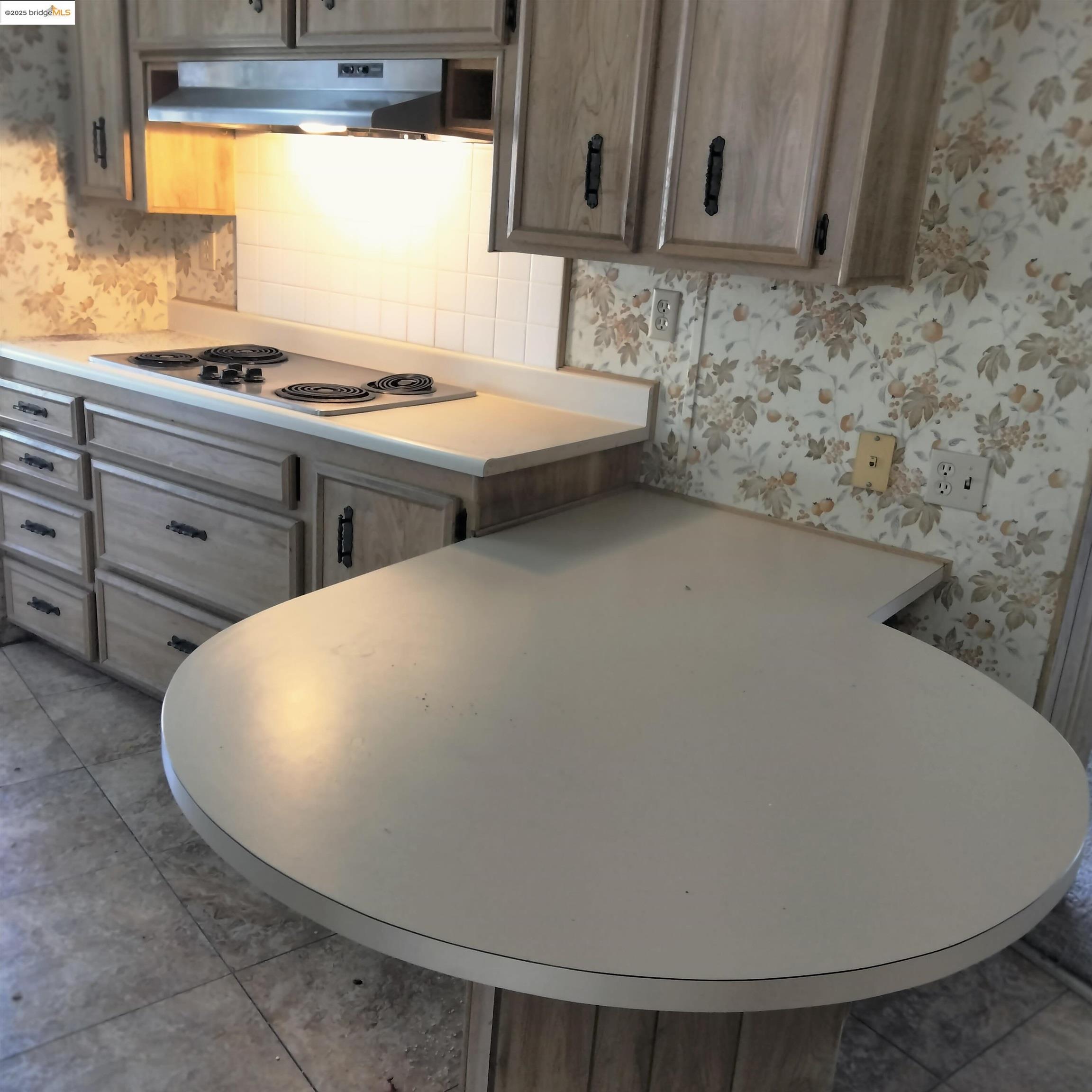 Detail Gallery Image 9 of 24 For 120 Paulette Way, Antioch,  CA 94509-4415 - 2 Beds | 2 Baths