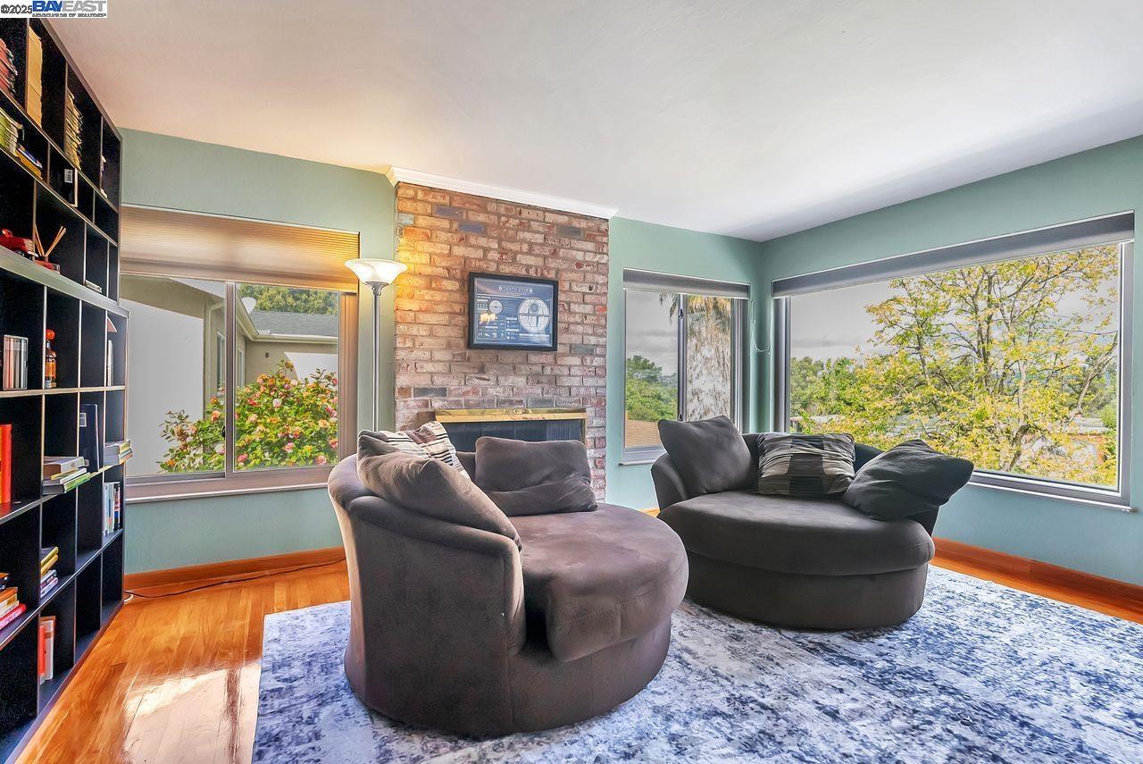property-img