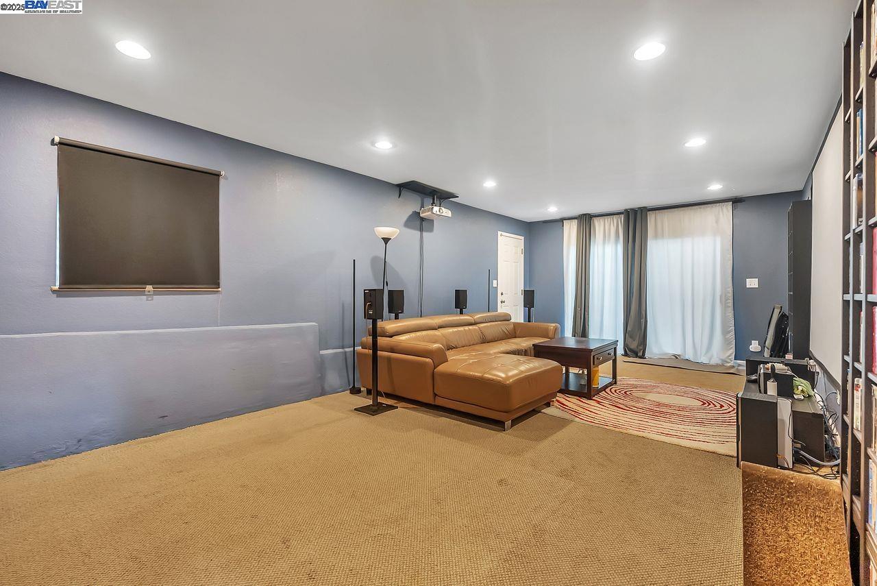 property-img