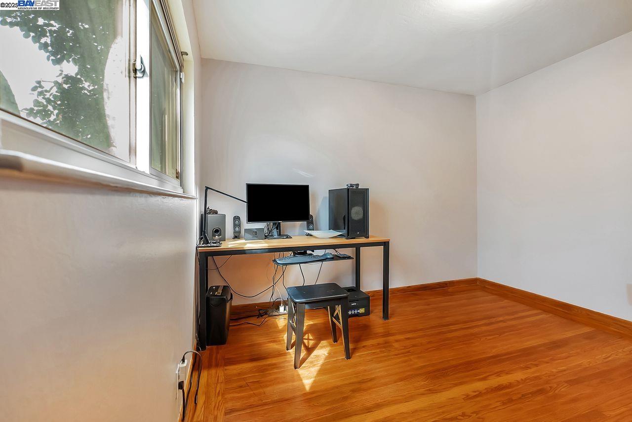 property-img