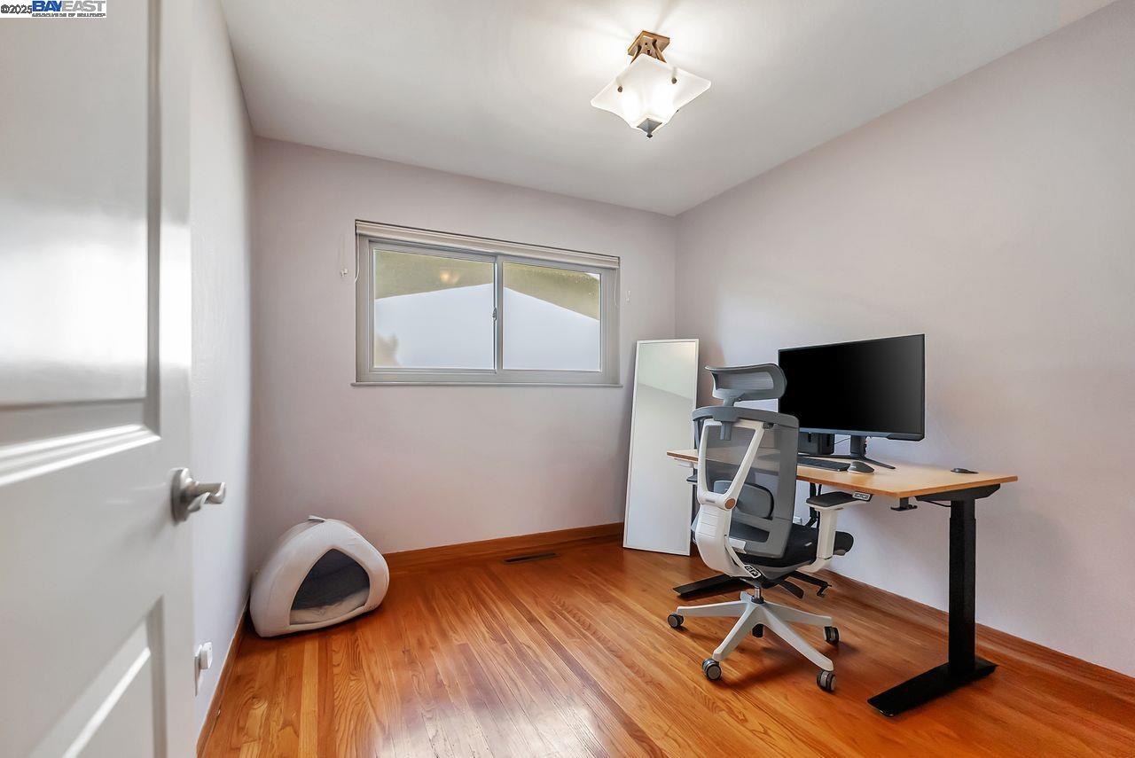 property-img