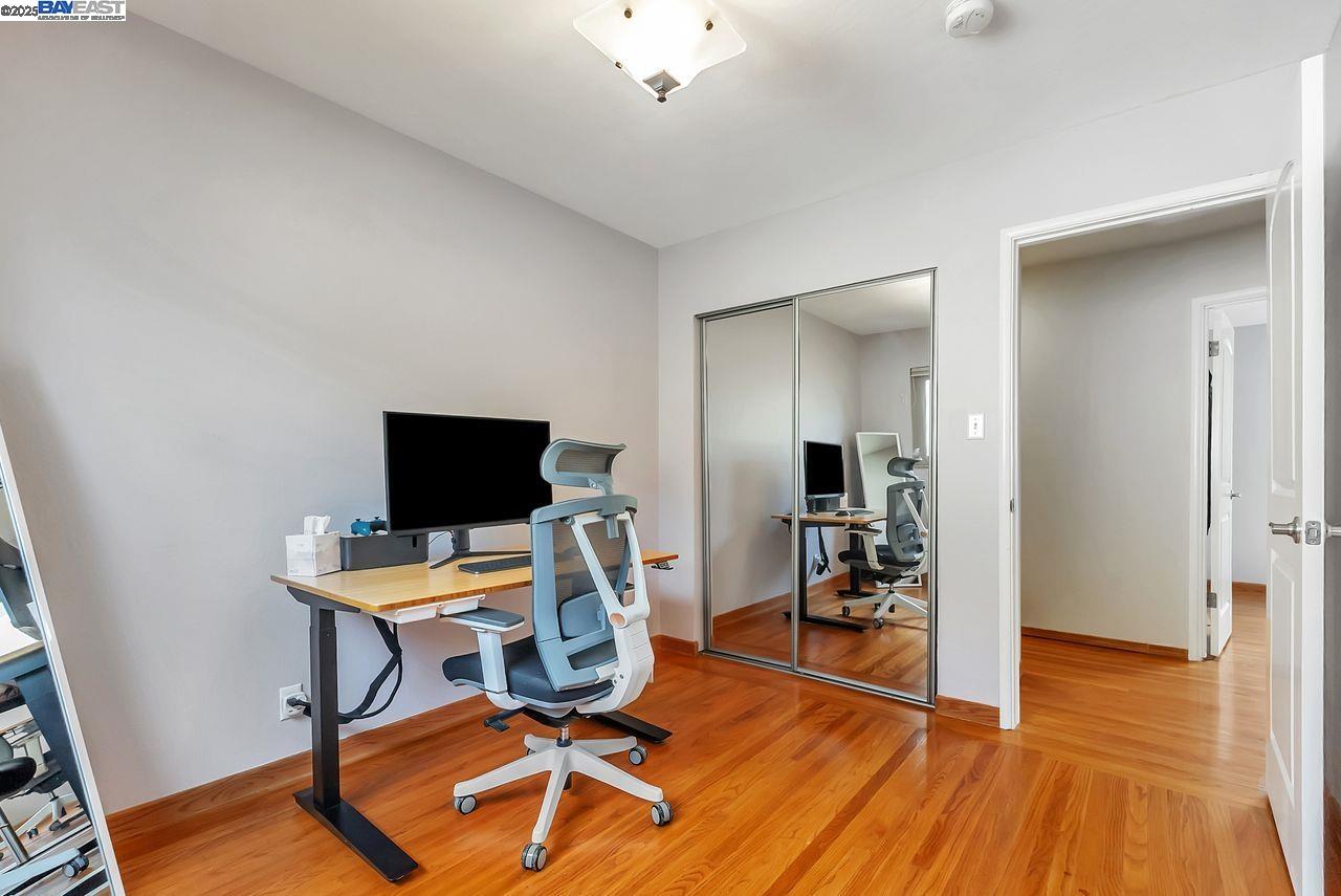 property-img