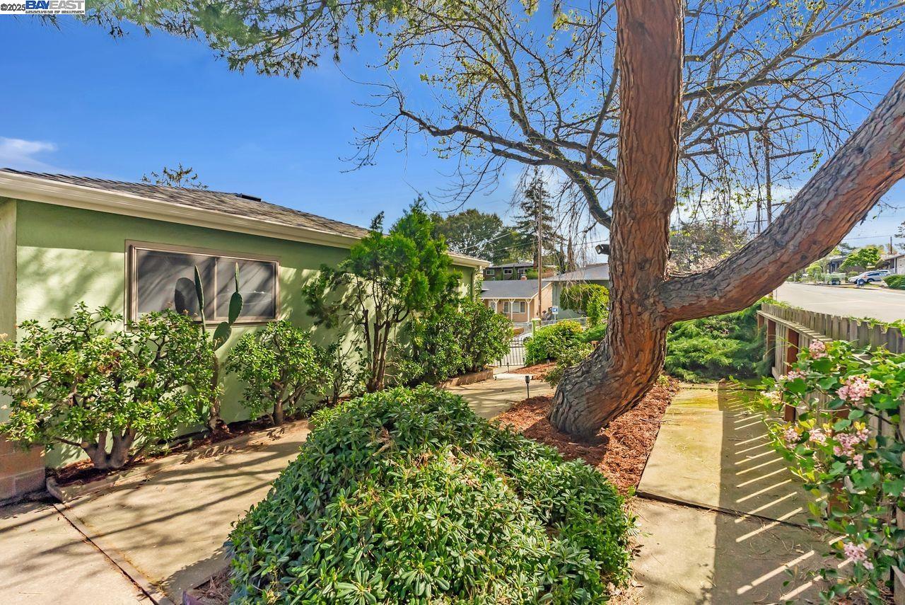 property-img