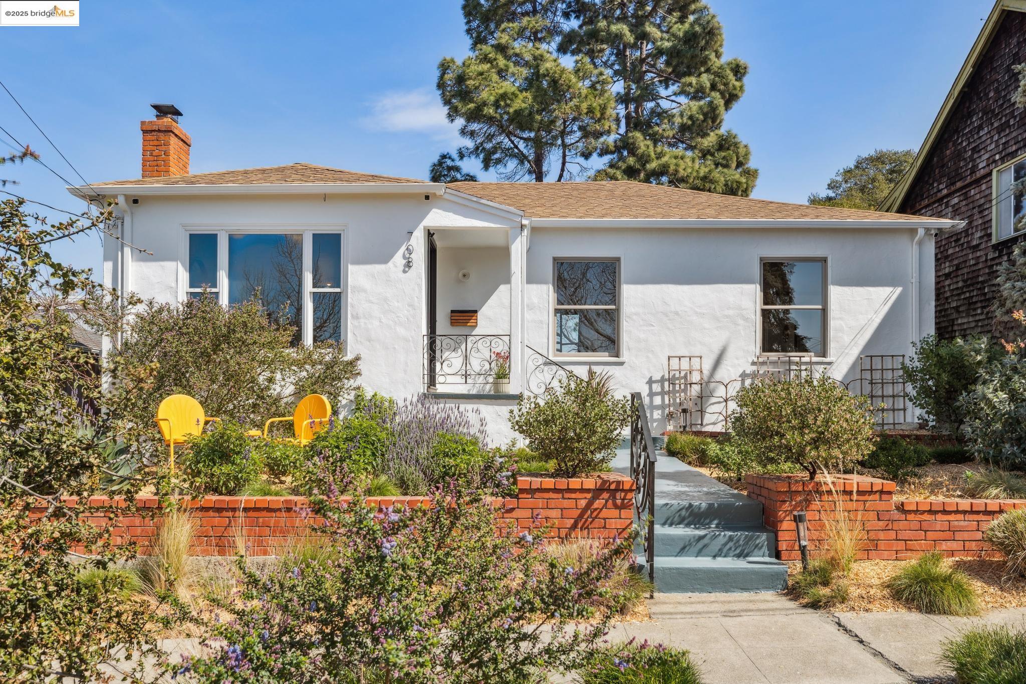 Detail Gallery Image 1 of 1 For 708 Lexington Avenue, El Cerrito,  CA 94530 - 3 Beds | 1/1 Baths