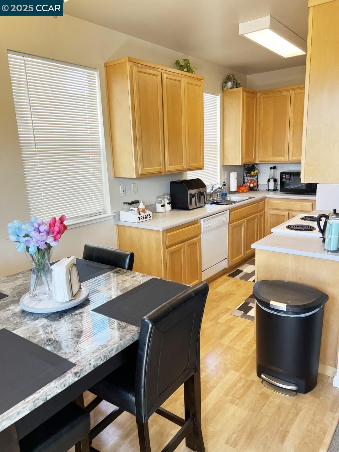 Detail Gallery Image 3 of 28 For 815 San Pablo Ave, Pinole,  CA 94564 - – Beds | – Baths