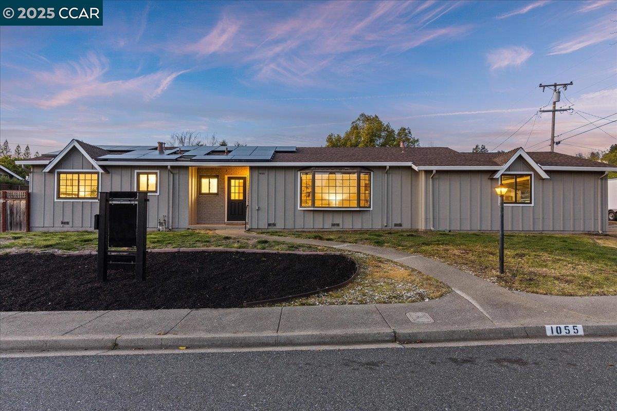 Detail Gallery Image 1 of 1 For 1055 Sanders Dr, Moraga,  CA 94556 - 4 Beds | 2 Baths