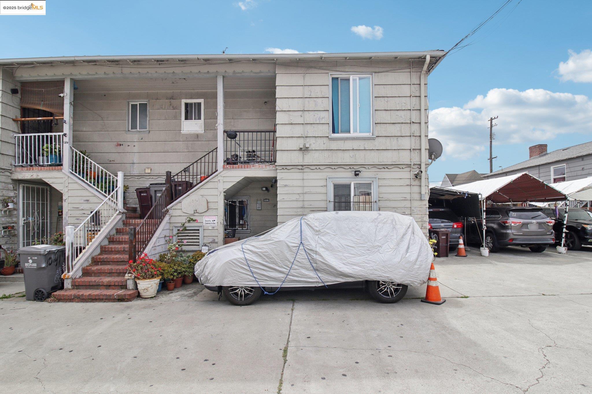 Detail Gallery Image 3 of 6 For 1037 International Blvd, Oakland,  CA 94606 - – Beds | – Baths