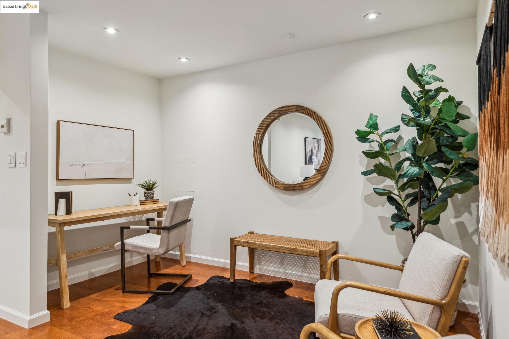 22 Moss Ave # 107, Oakland, California 94610, 2 Bedrooms Bedrooms, ,2 BathroomsBathrooms,Residential,For Sale,22 Moss Ave # 107,41089107