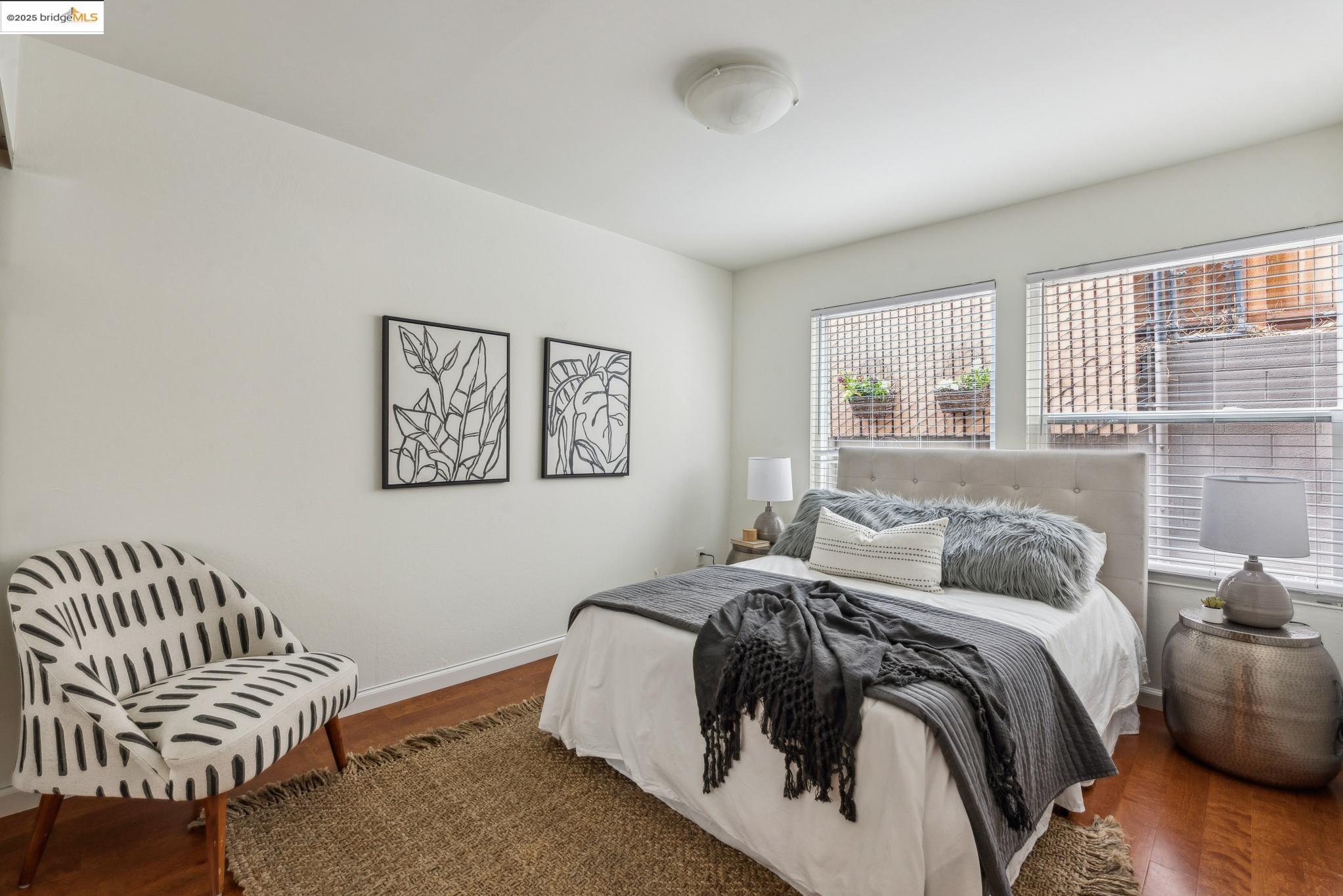 22 Moss Ave # 107, Oakland, California 94610, 2 Bedrooms Bedrooms, ,2 BathroomsBathrooms,Residential,For Sale,22 Moss Ave # 107,41089107