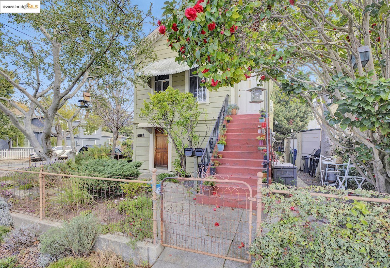 Detail Gallery Image 3 of 19 For 1220 9th St, Alameda,  CA 94501 - – Beds | – Baths