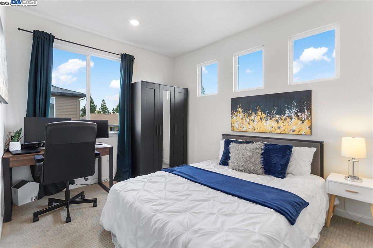 Detail Gallery Image 25 of 36 For 403 Industrial Parkway, Hayward,  CA 94544 - 4 Beds | 3/1 Baths