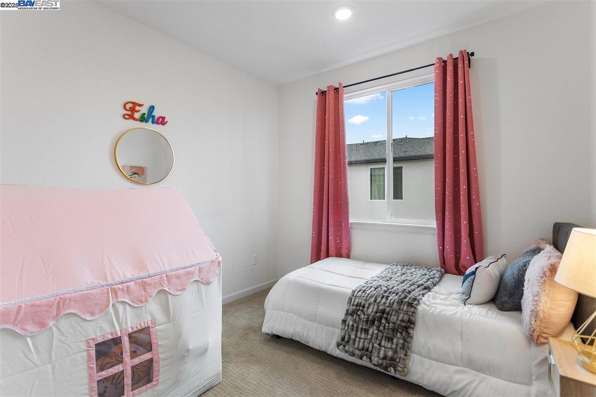 Detail Gallery Image 27 of 36 For 403 Industrial Parkway, Hayward,  CA 94544 - 4 Beds | 3/1 Baths