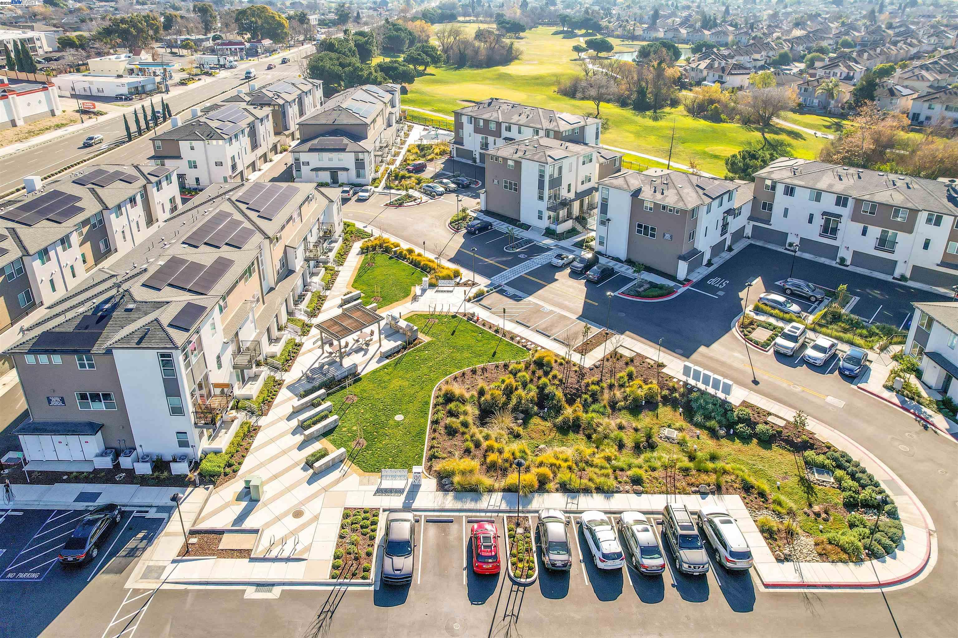 Detail Gallery Image 31 of 36 For 403 Industrial Parkway, Hayward,  CA 94544 - 4 Beds | 3/1 Baths