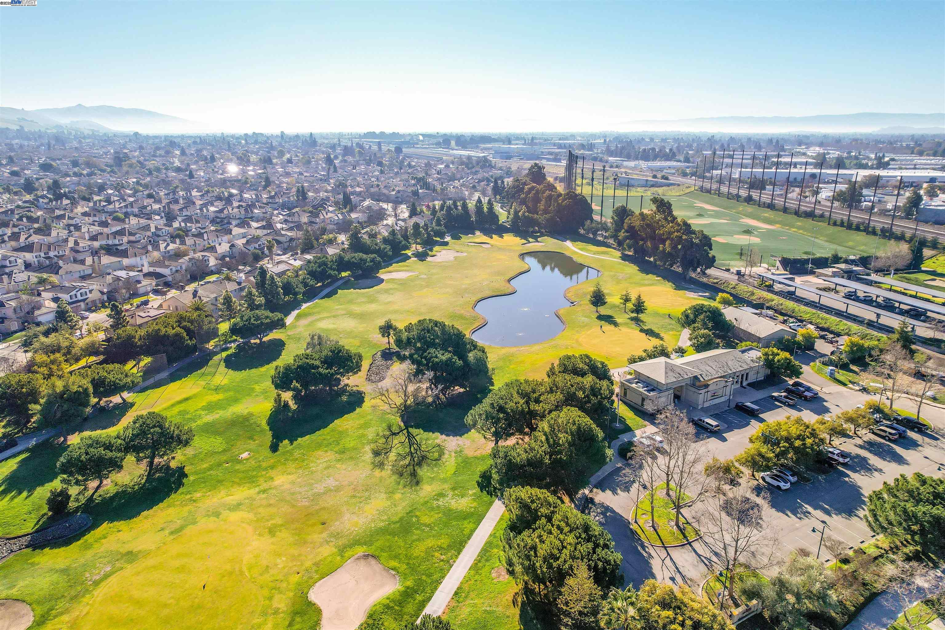Detail Gallery Image 32 of 36 For 403 Industrial Parkway, Hayward,  CA 94544 - 4 Beds | 3/1 Baths