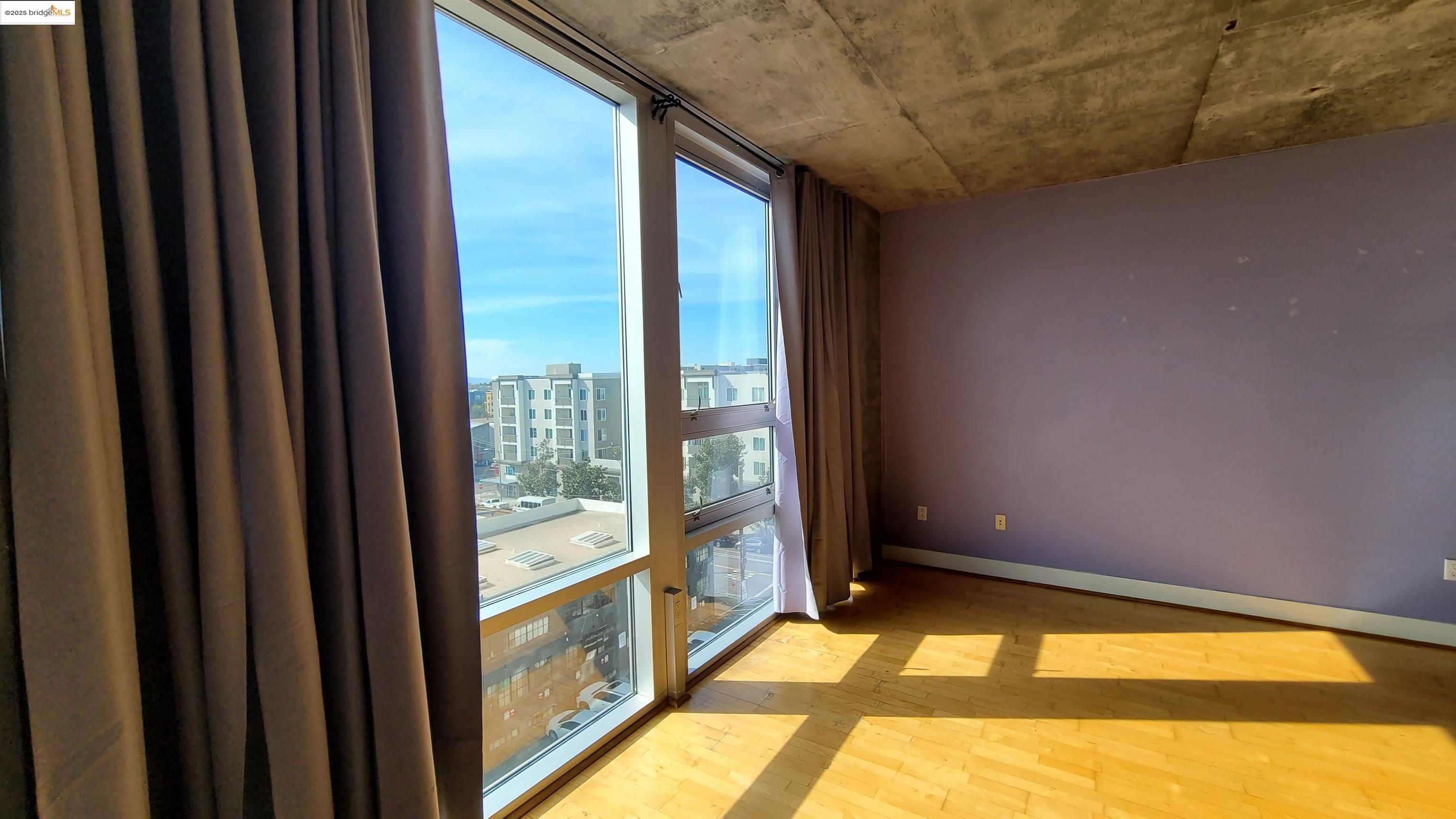 Detail Gallery Image 4 of 21 For 311 Oak St #730,  Oakland,  CA 94607 - 1 Beds | 1 Baths