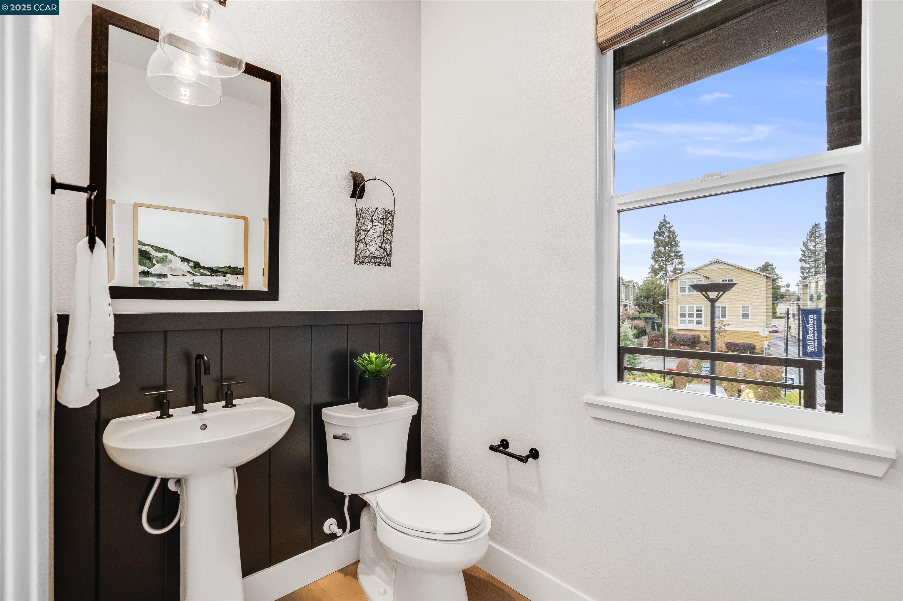 Detail Gallery Image 14 of 29 For 1102 Althea Terraces #1,  Sunnyvale,  CA 94086 - 4 Beds | 3/1 Baths