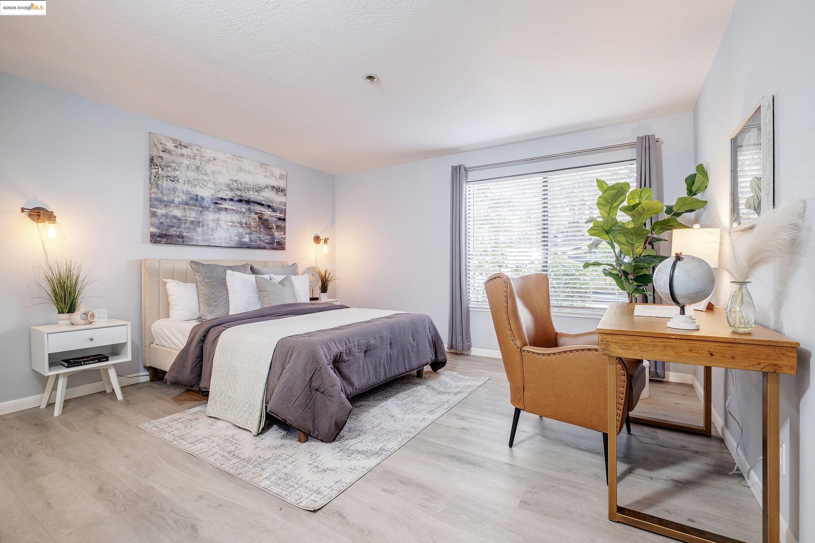 389 Belmont St # 110, Oakland, California 94610, 2 Bedrooms Bedrooms, 4 Rooms Rooms,2 BathroomsBathrooms,Residential,For Sale,389 Belmont St # 110,41089131