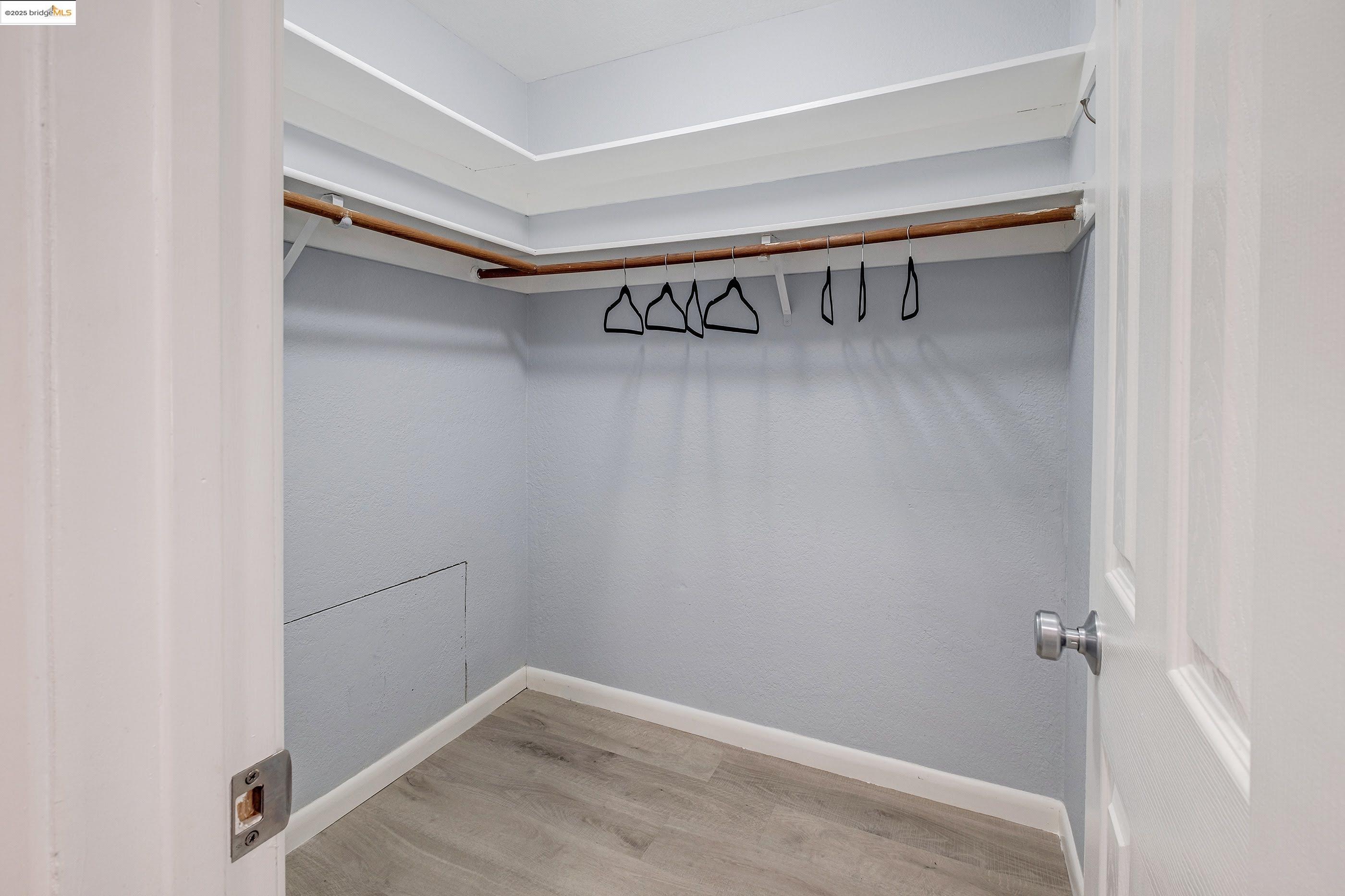 389 Belmont St # 110, Oakland, California 94610, 2 Bedrooms Bedrooms, 4 Rooms Rooms,2 BathroomsBathrooms,Residential,For Sale,389 Belmont St # 110,41089131