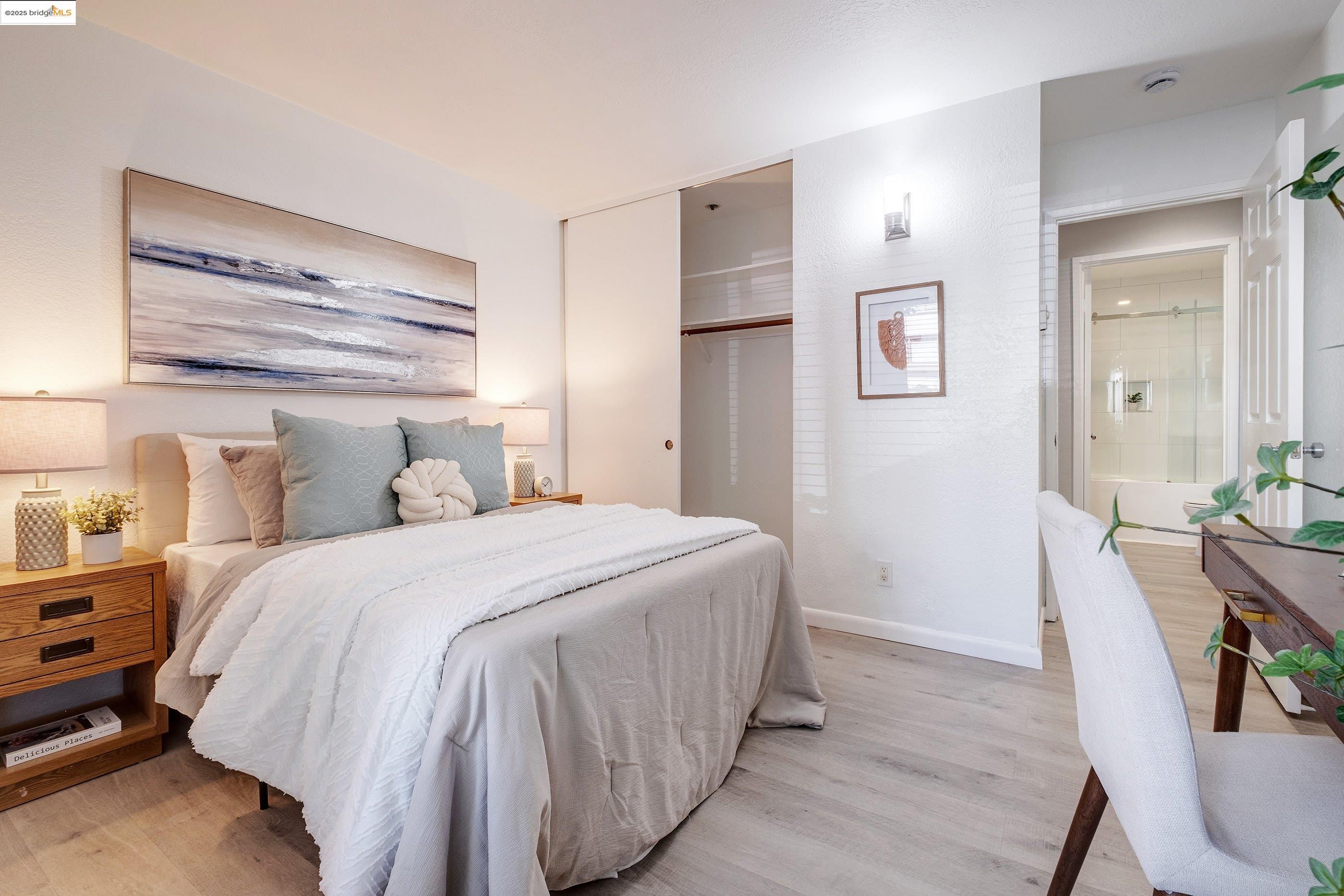 389 Belmont St # 110, Oakland, California 94610, 2 Bedrooms Bedrooms, 4 Rooms Rooms,2 BathroomsBathrooms,Residential,For Sale,389 Belmont St # 110,41089131