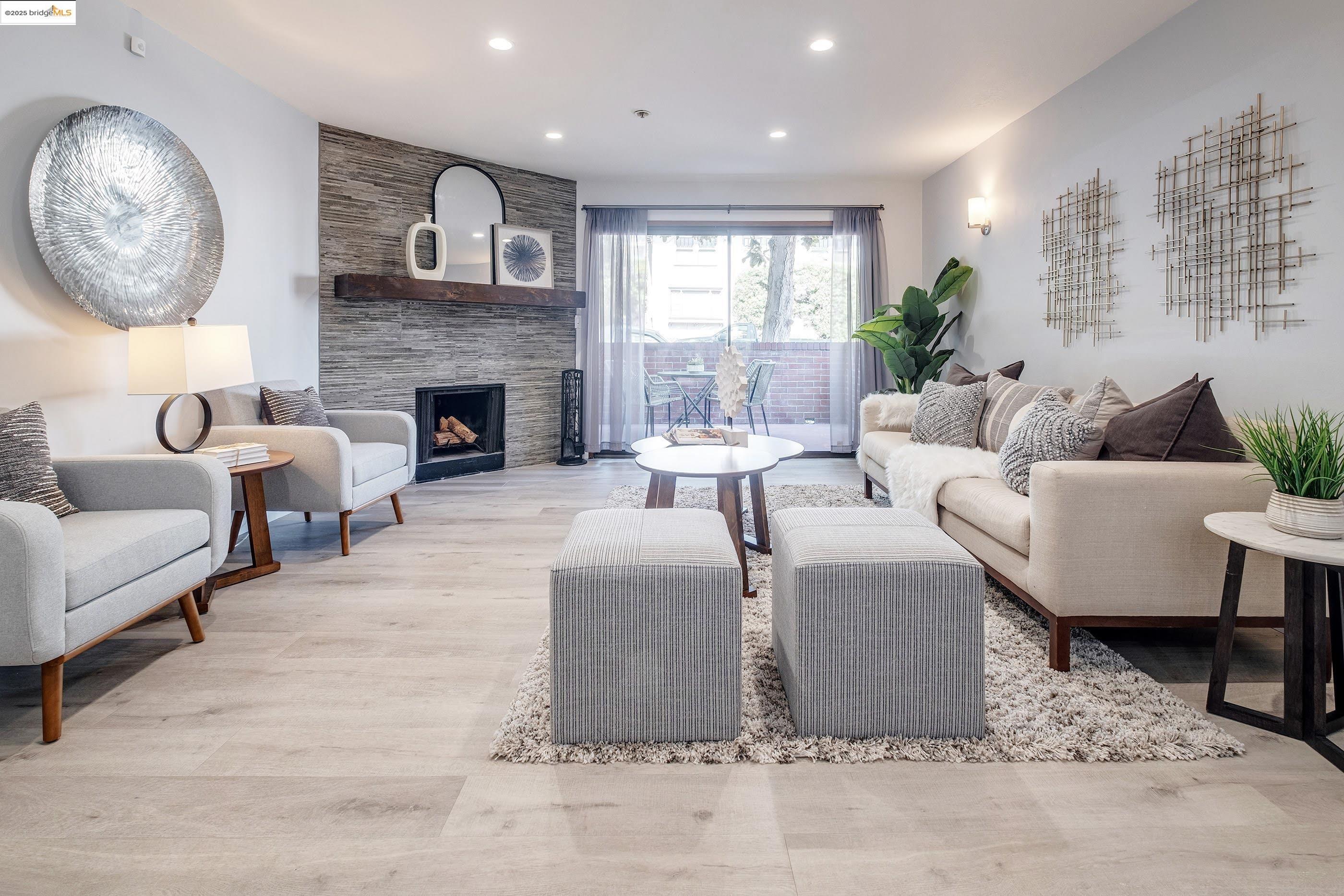 389 Belmont St # 110, Oakland, California 94610, 2 Bedrooms Bedrooms, 4 Rooms Rooms,2 BathroomsBathrooms,Residential,For Sale,389 Belmont St # 110,41089131