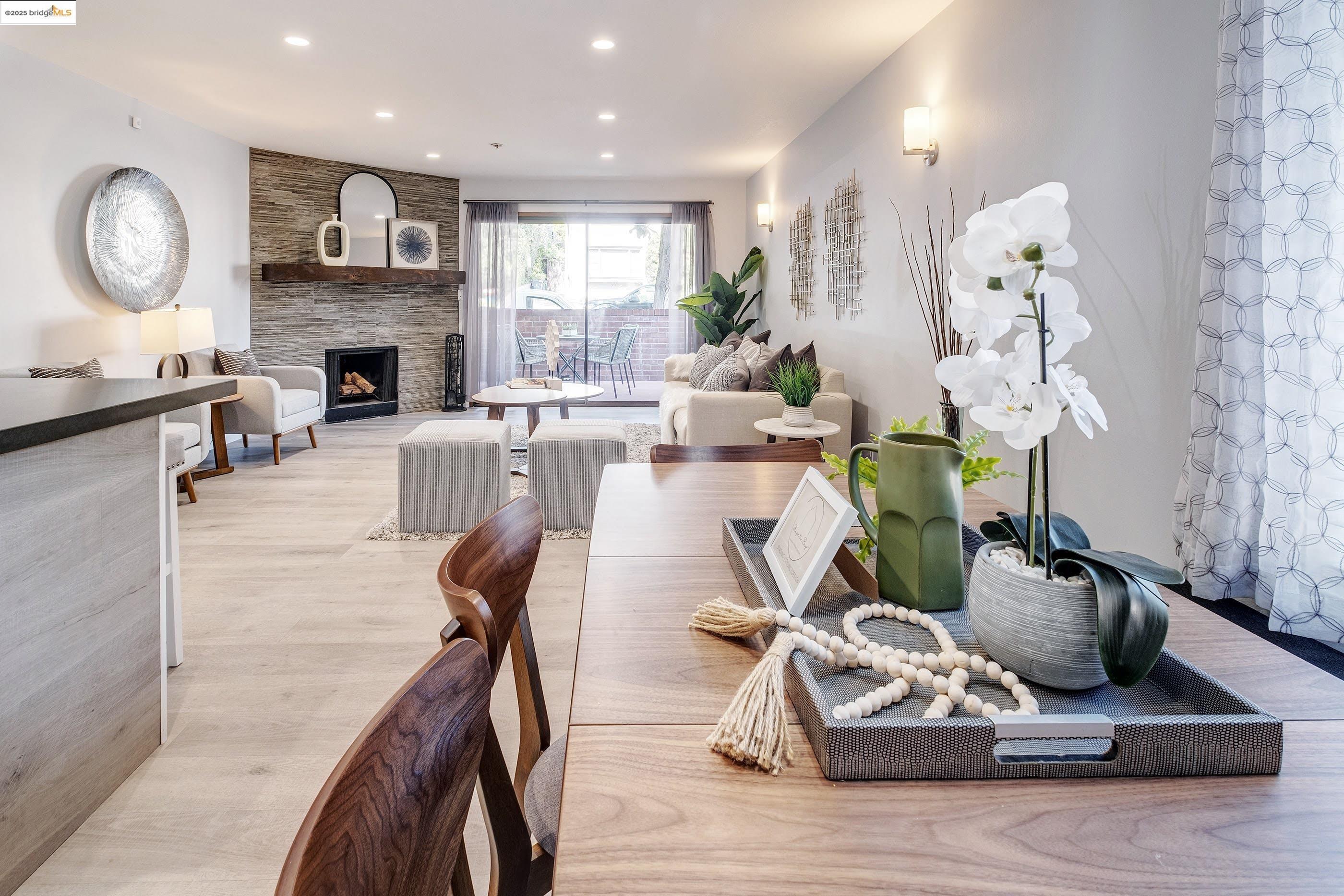 389 Belmont St # 110, Oakland, California 94610, 2 Bedrooms Bedrooms, 4 Rooms Rooms,2 BathroomsBathrooms,Residential,For Sale,389 Belmont St # 110,41089131