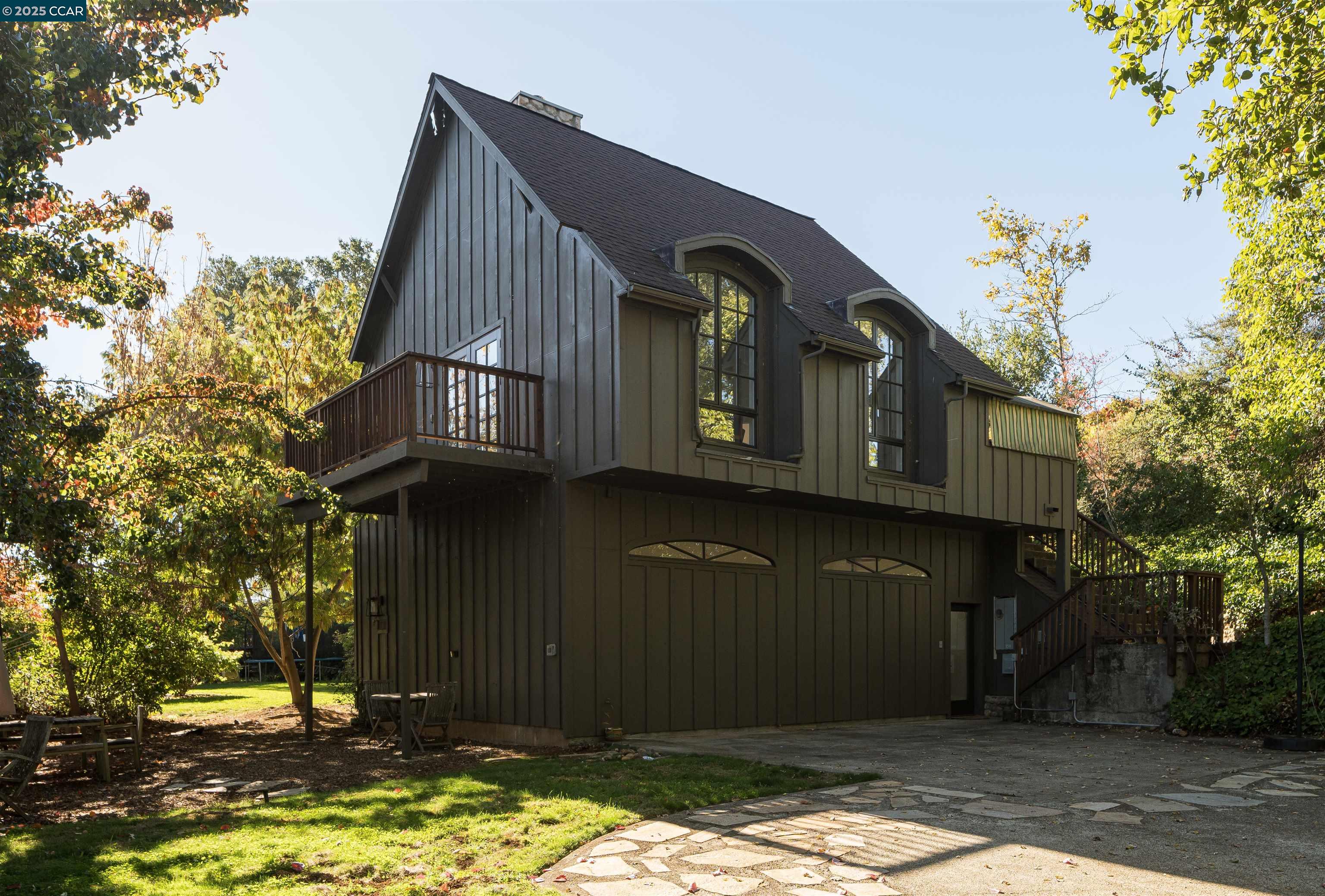 Detail Gallery Image 22 of 31 For West Dry Creek Rd, Healdsburg,  CA 95448 - 5 Beds | 5/2 Baths