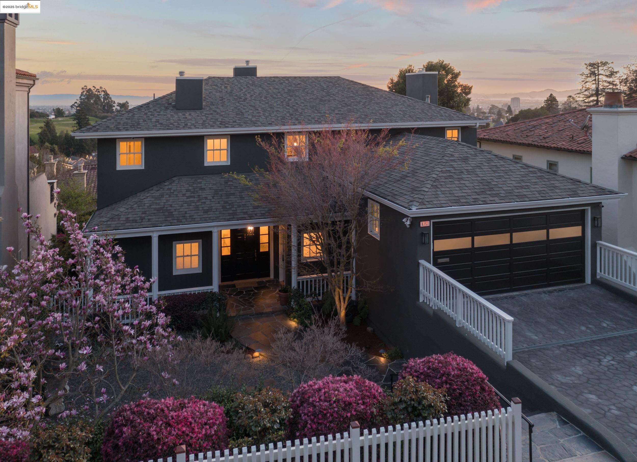 6151 Acacia Ave, Oakland, California 94618, 4 Bedrooms Bedrooms, 9 Rooms Rooms,4 BathroomsBathrooms,Residential,For Sale,6151 Acacia Ave,41089142