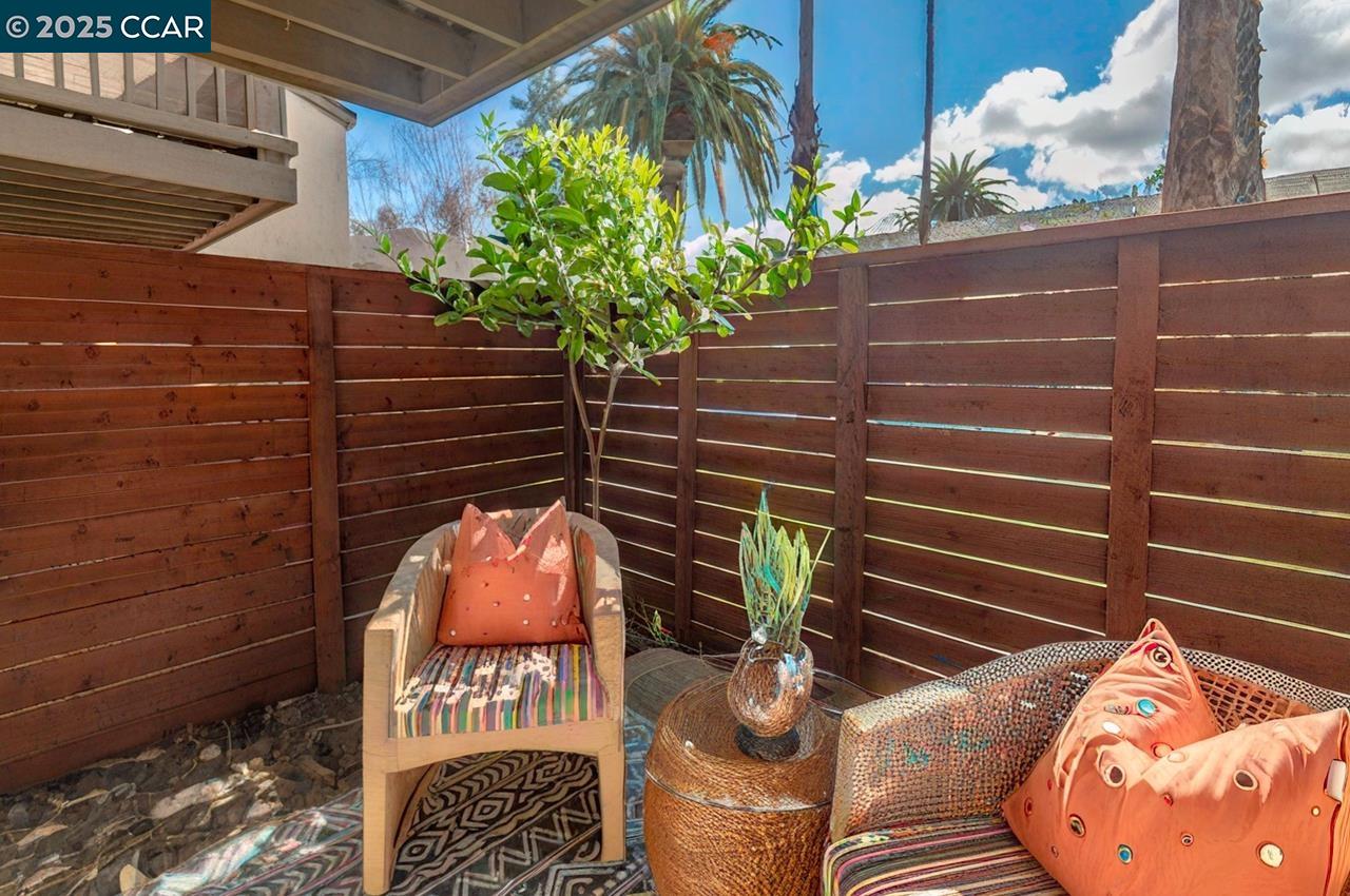 Detail Gallery Image 5 of 29 For 2742 Oak Rd #197,  Walnut Creek,  CA 94597 - 1 Beds | 1 Baths