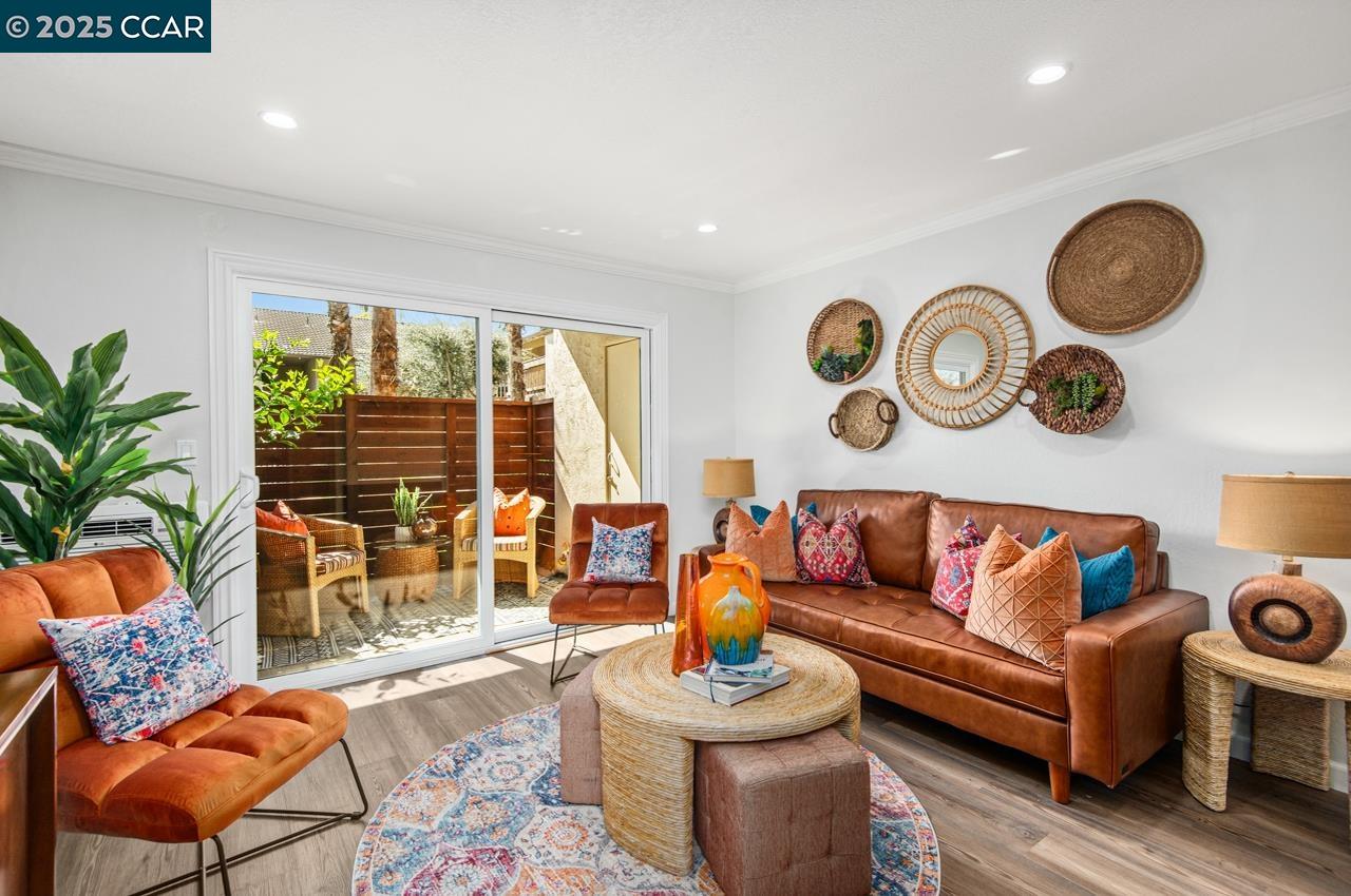 Detail Gallery Image 10 of 29 For 2742 Oak Rd #197,  Walnut Creek,  CA 94597 - 1 Beds | 1 Baths