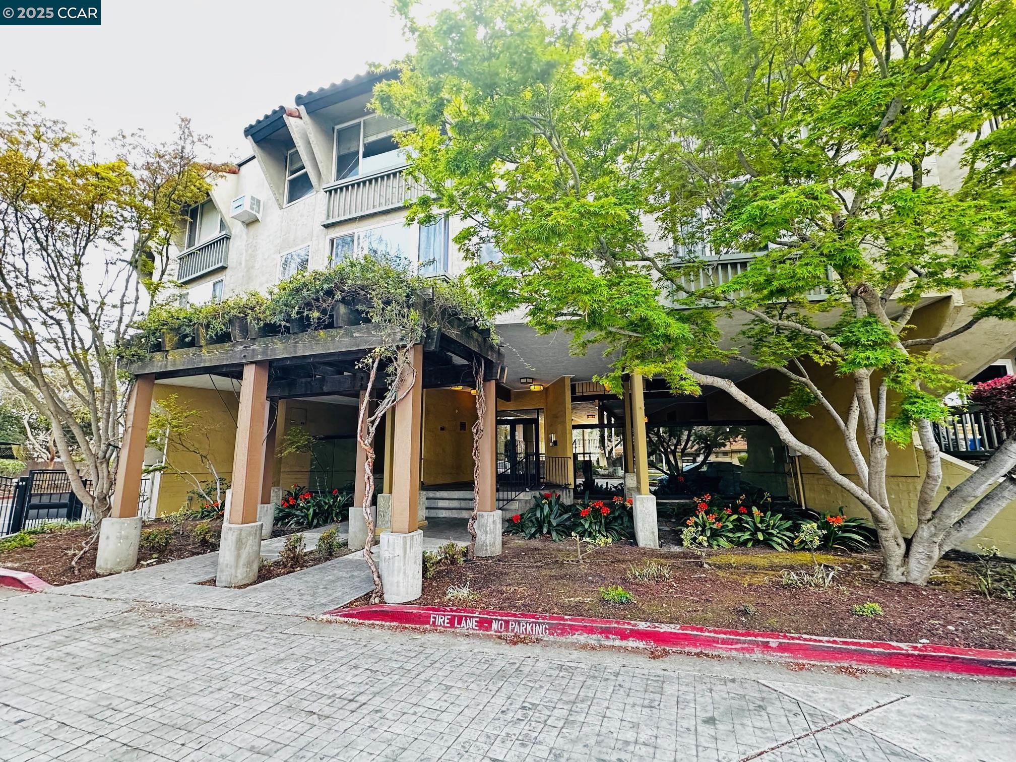 More Details about MLS # 41089177 : 1087 MURRIETA BLVD # 151