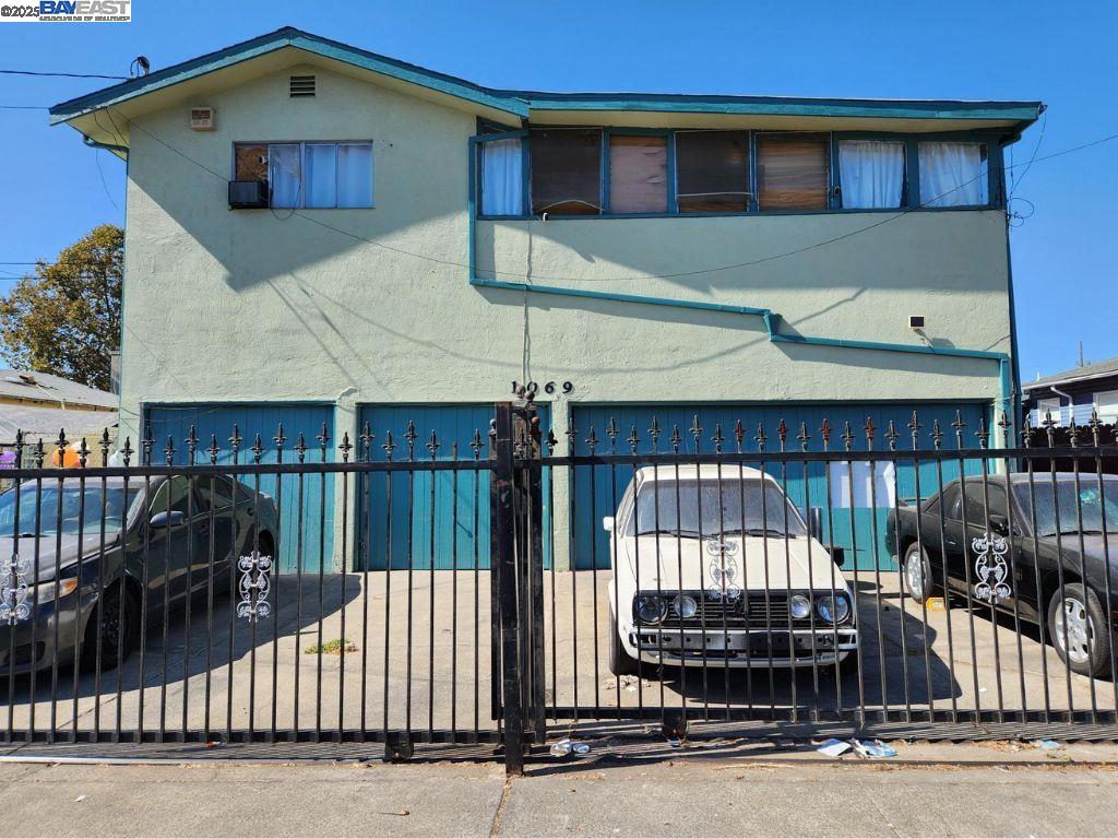 Detail Gallery Image 1 of 1 For 1069 71st Avenue, Oakland,  CA 94621 - – Beds | – Baths