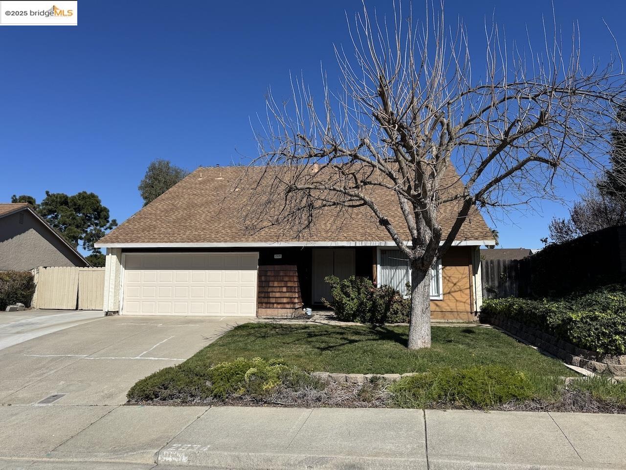 Detail Gallery Image 1 of 1 For 2934 Bluebell Cir, Antioch,  CA 94531 - 3 Beds | 2/1 Baths