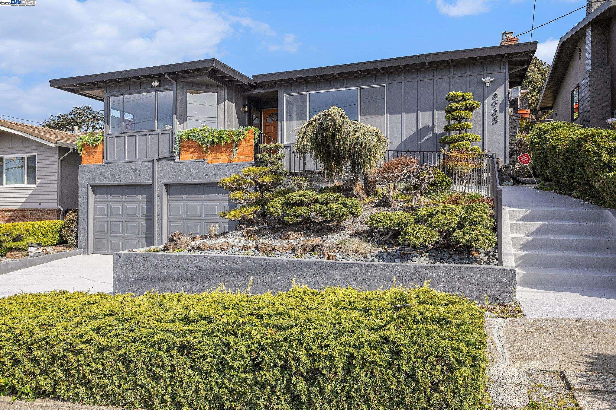 Detail Gallery Image 1 of 1 For 6935 Wilson Way, El Cerrito,  CA 94530 - 3 Beds | 2 Baths