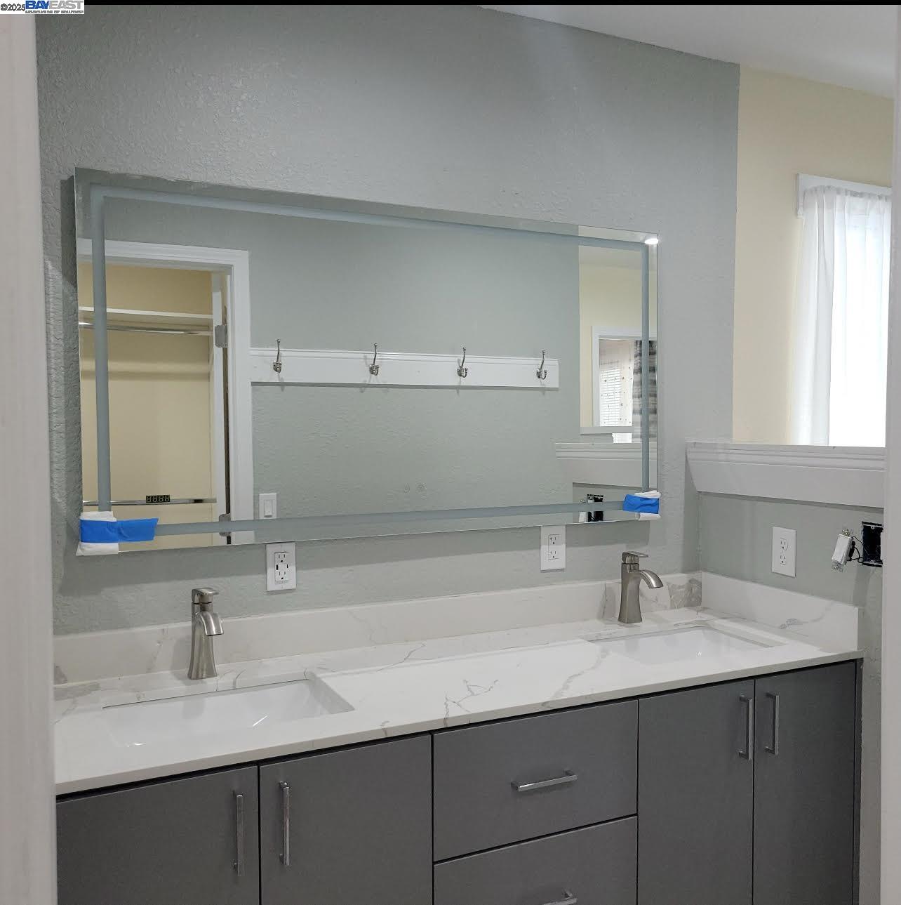 Detail Gallery Image 12 of 21 For 824 Humboldt St, Richmond,  CA 94805 - 3 Beds | 3 Baths