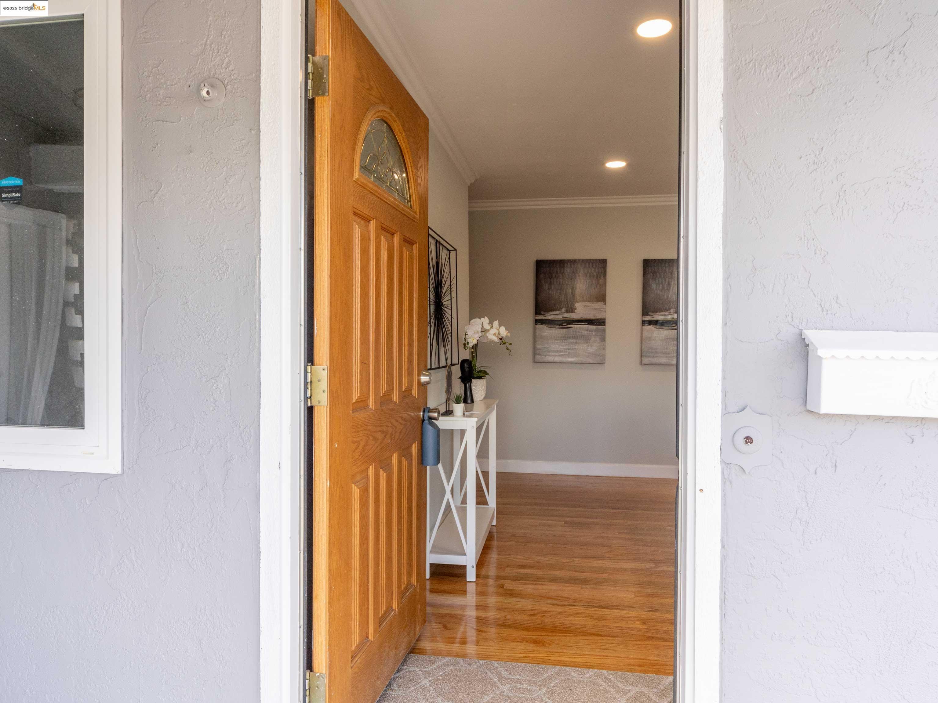 Detail Gallery Image 3 of 31 For 3549 Dormer Ave, Concord,  CA 94519 - 3 Beds | 2 Baths