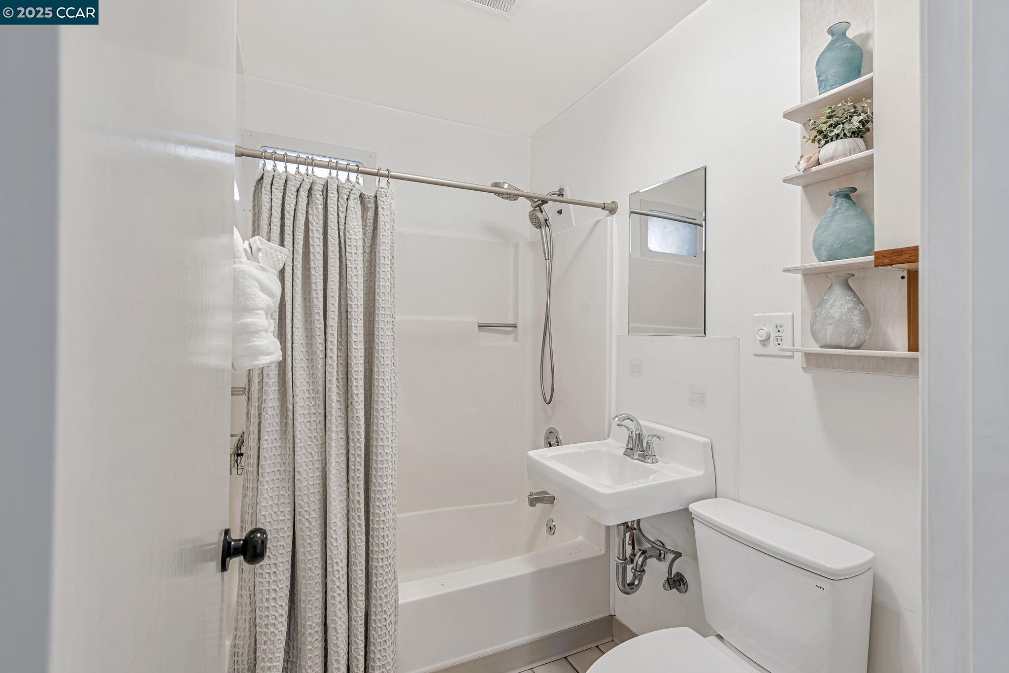property-img