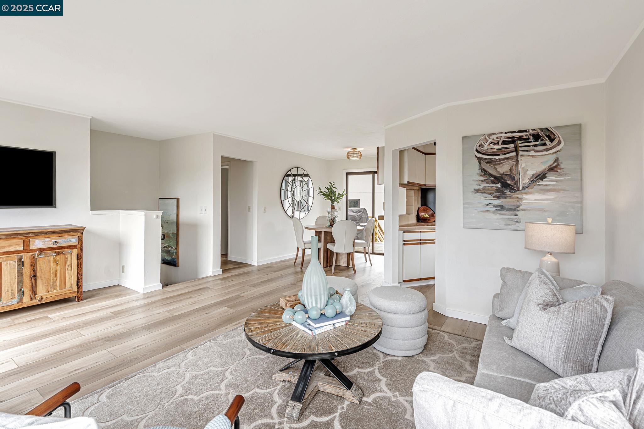 property-img