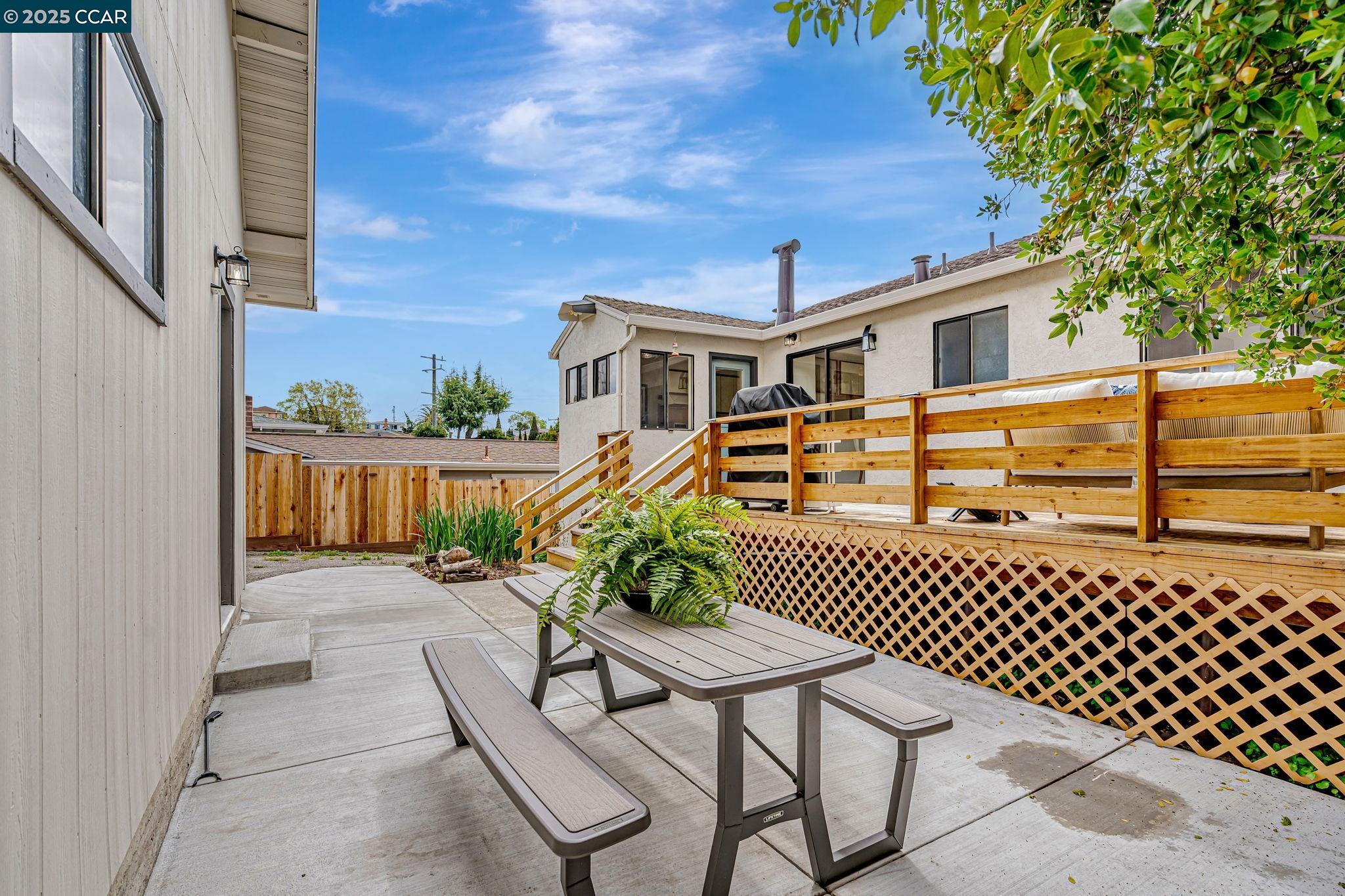 property-img